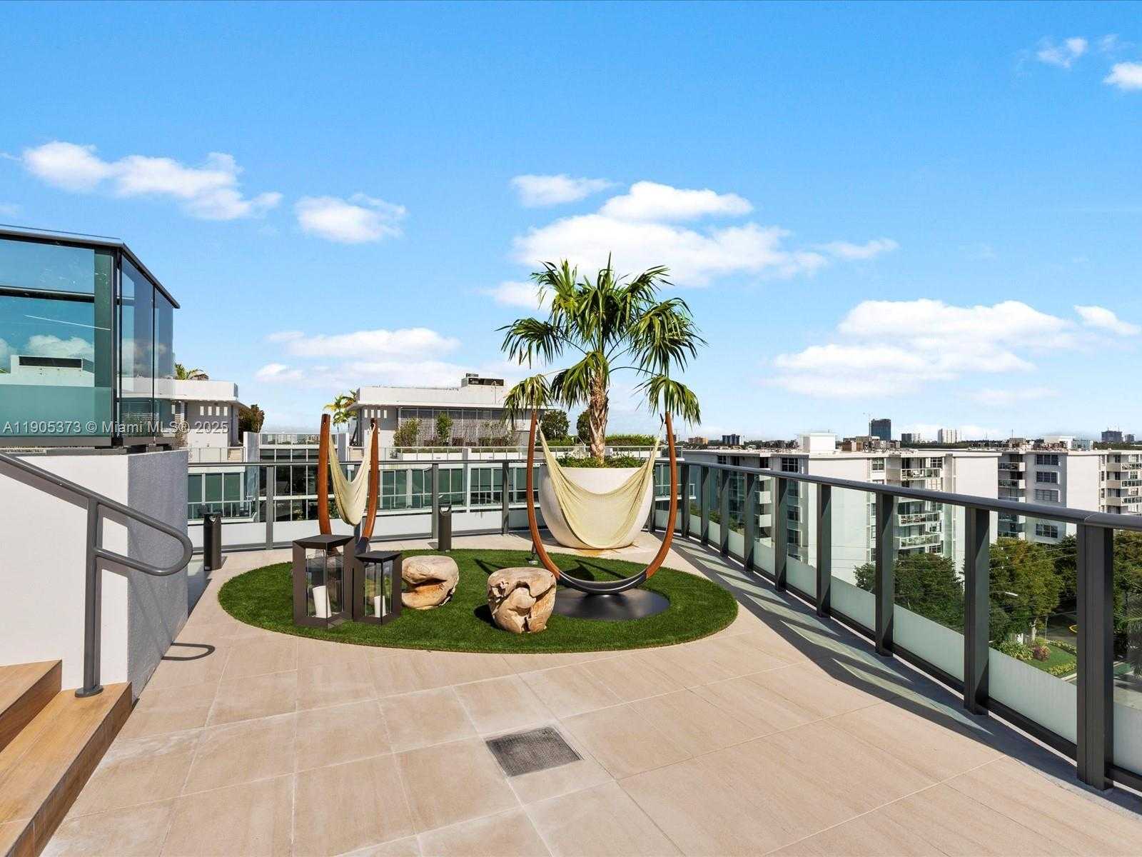 Small Image of 9901 WEST BAY HARBOR DR #605, Bay Harbor Islands Number 37