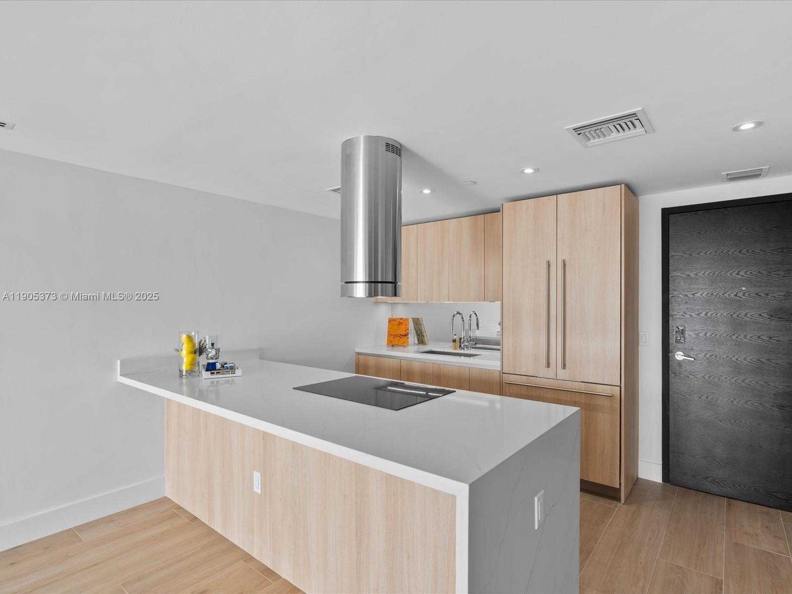 Small Image of 9901 WEST BAY HARBOR DR #605, Bay Harbor Islands Number 6