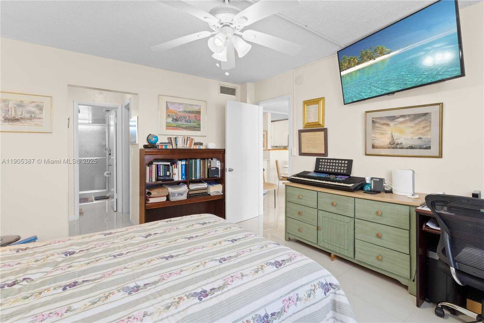 Small Image of 2980 POINT EAST DR #E-407, Aventura Number 15