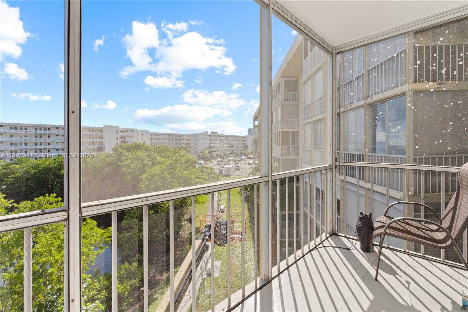 Small Image of 2980 POINT EAST DR #E-407, Aventura Number 20