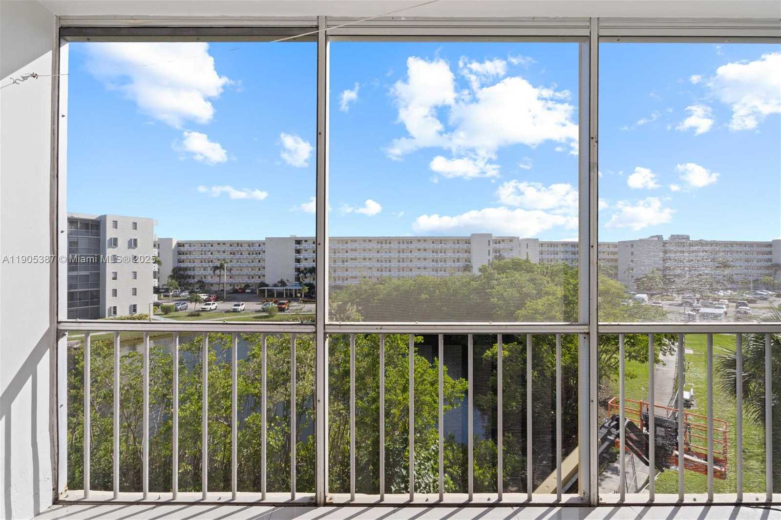 Small Image of 2980 POINT EAST DR #E-407, Aventura Number 22