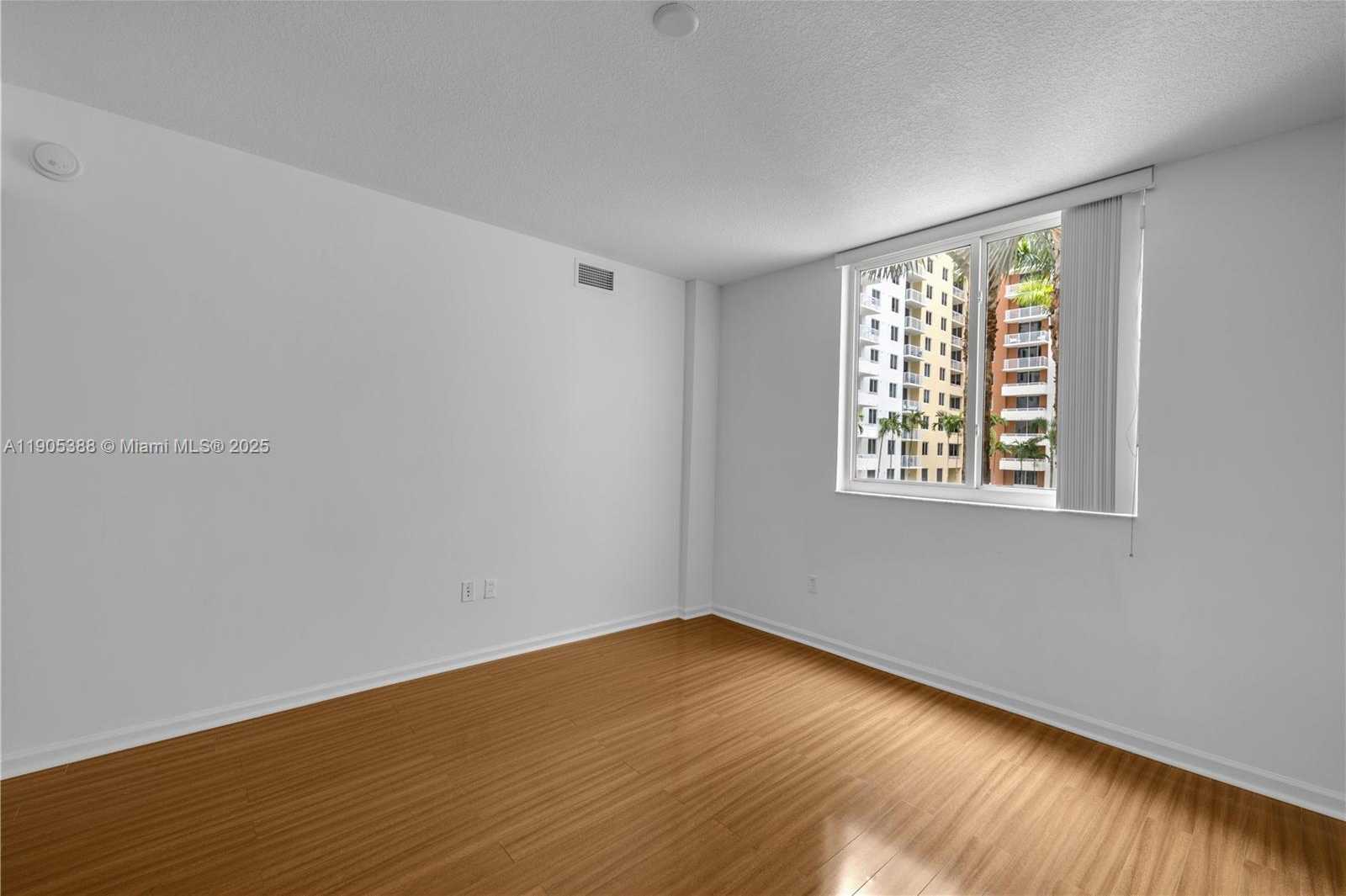 Small Image of 18800 NORTH EAST 29TH AVE #230, Aventura Number 12