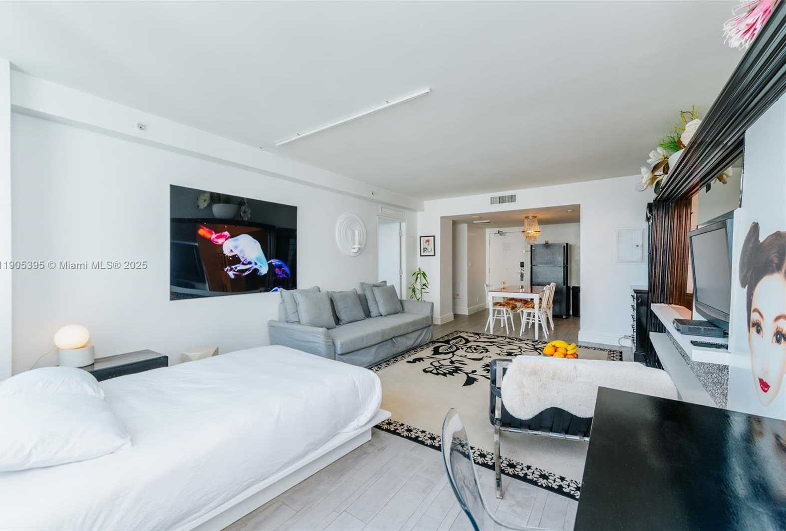 Small Image of 1100 WEST AVE #1004, Miami Beach Number 13