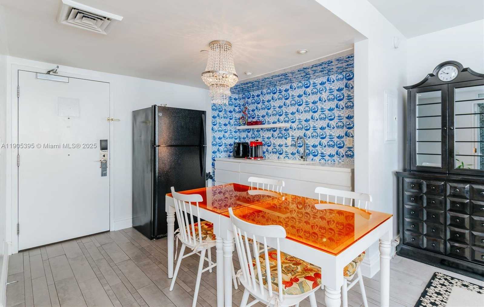 Small Image of 1100 WEST AVE #1004, Miami Beach Number 2