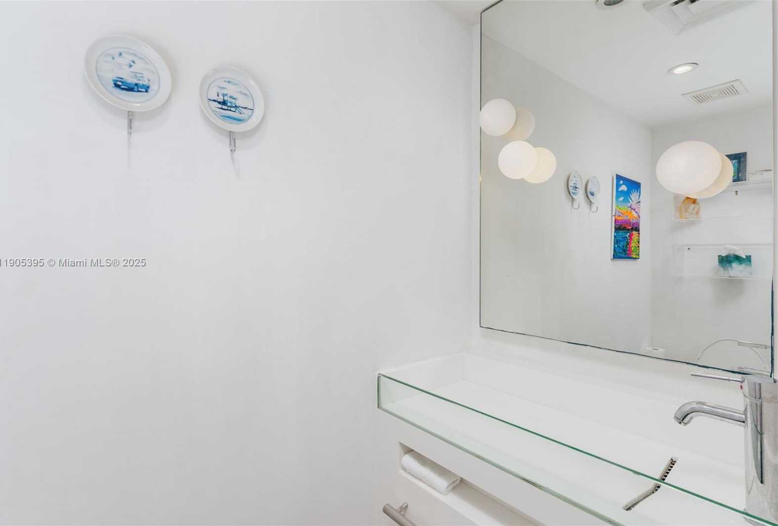 Small Image of 1100 WEST AVE #1004, Miami Beach Number 6