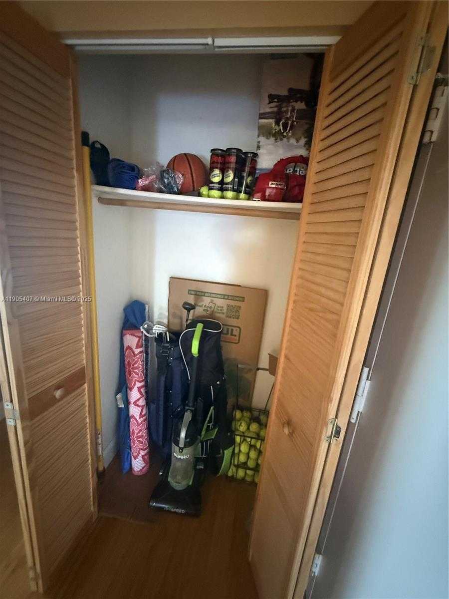 Small Image of 2801 NORTH EAST 183RD ST #202W, Aventura Number 12