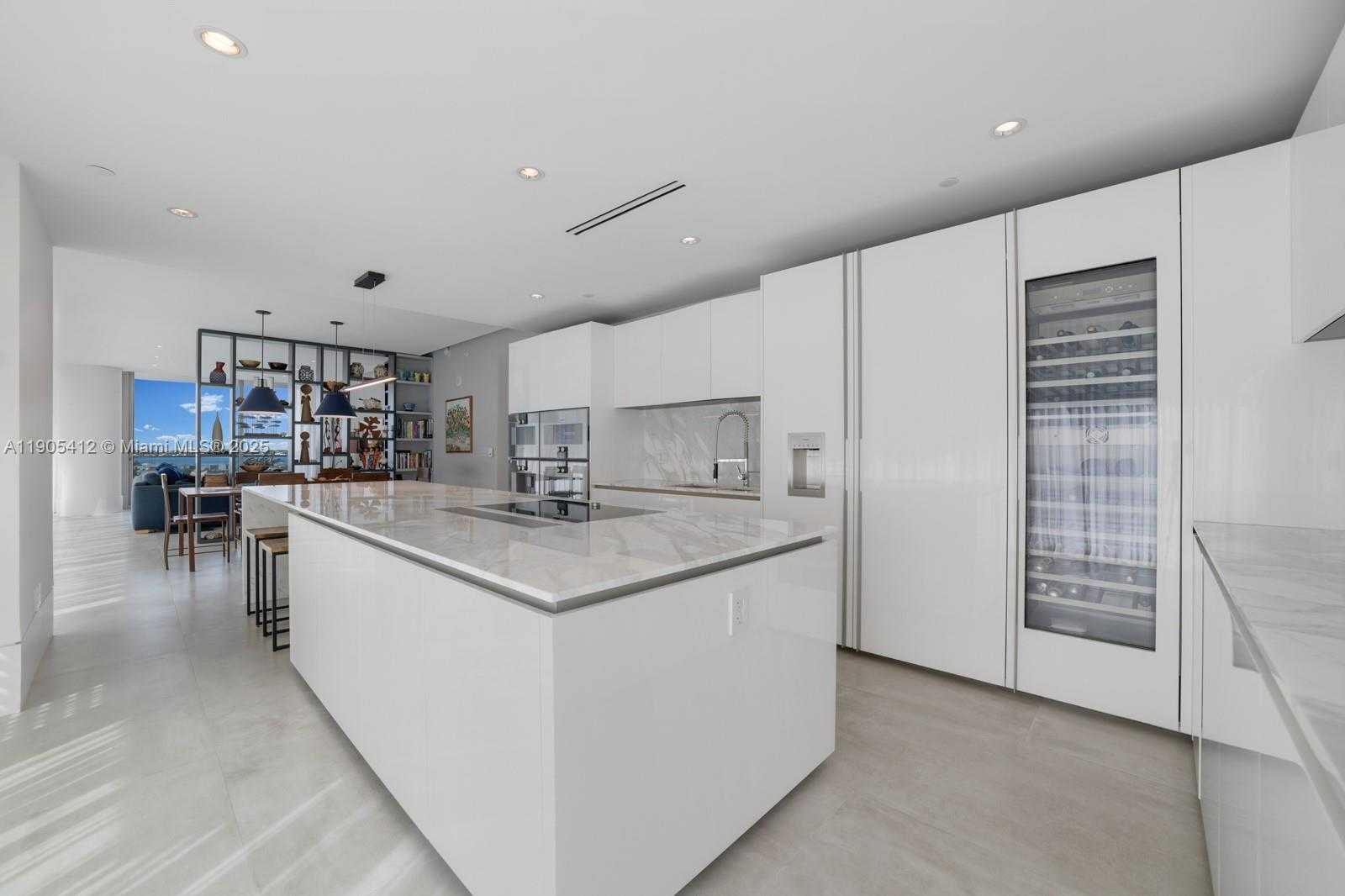 Small Image of 10201 COLLINS AVE #801, Bal Harbour Number 21