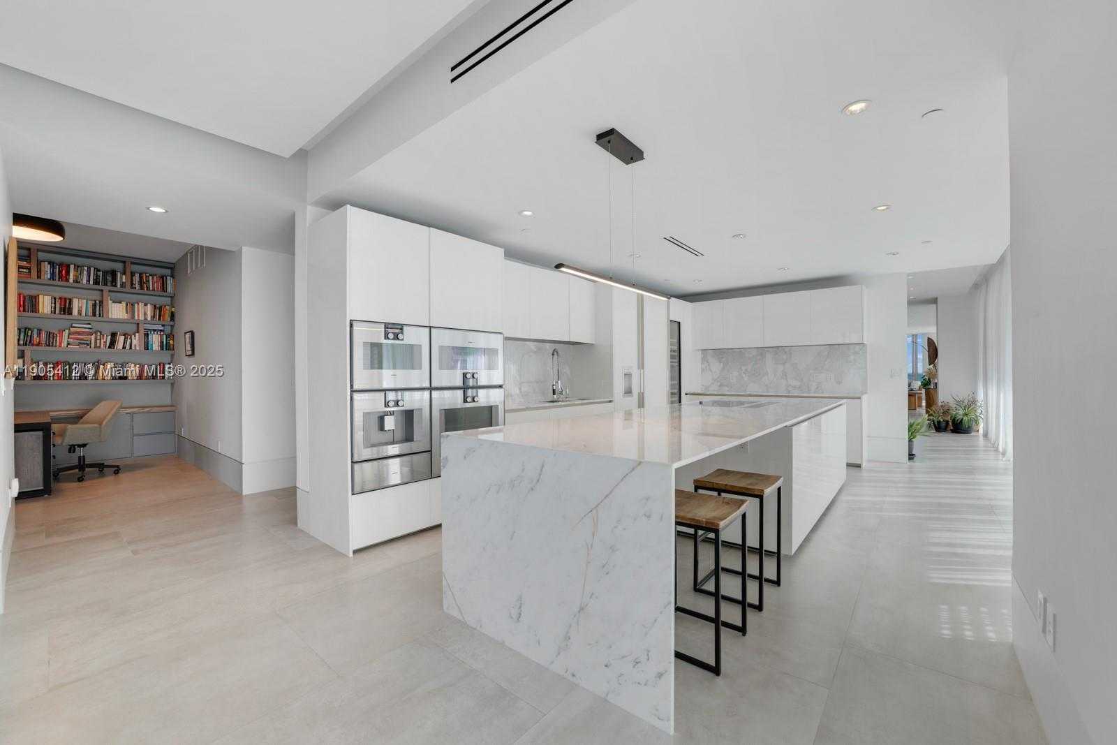 Small Image of 10201 COLLINS AVE #801, Bal Harbour Number 22