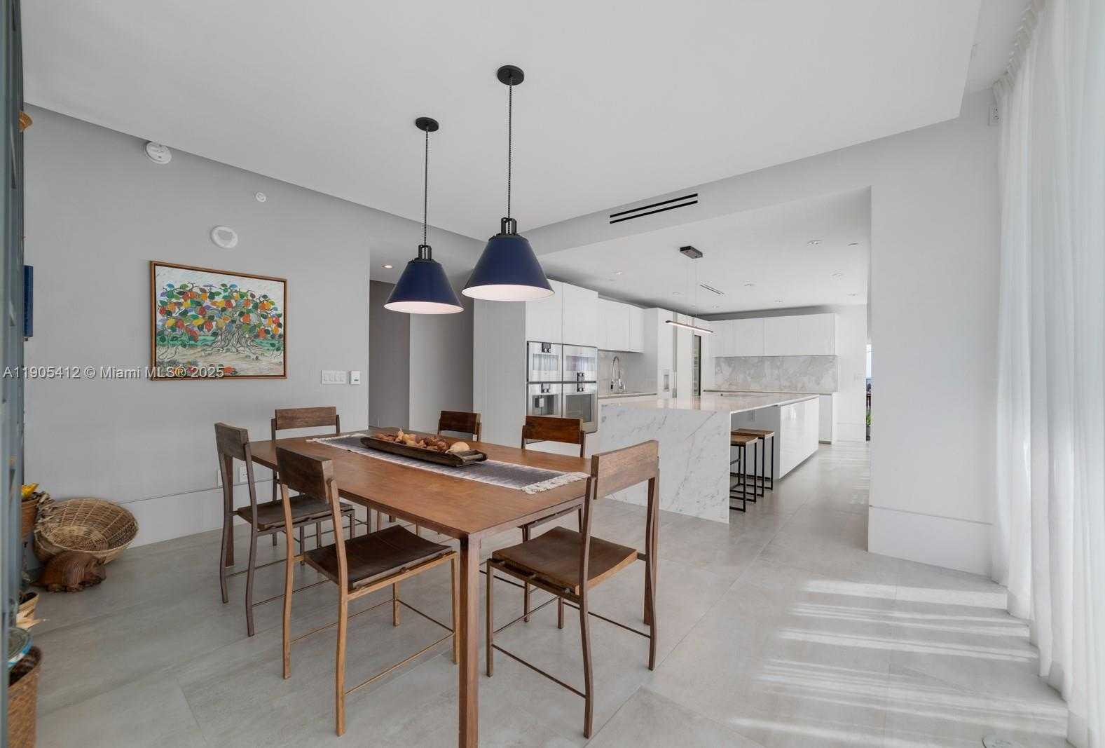 Small Image of 10201 COLLINS AVE #801, Bal Harbour Number 23