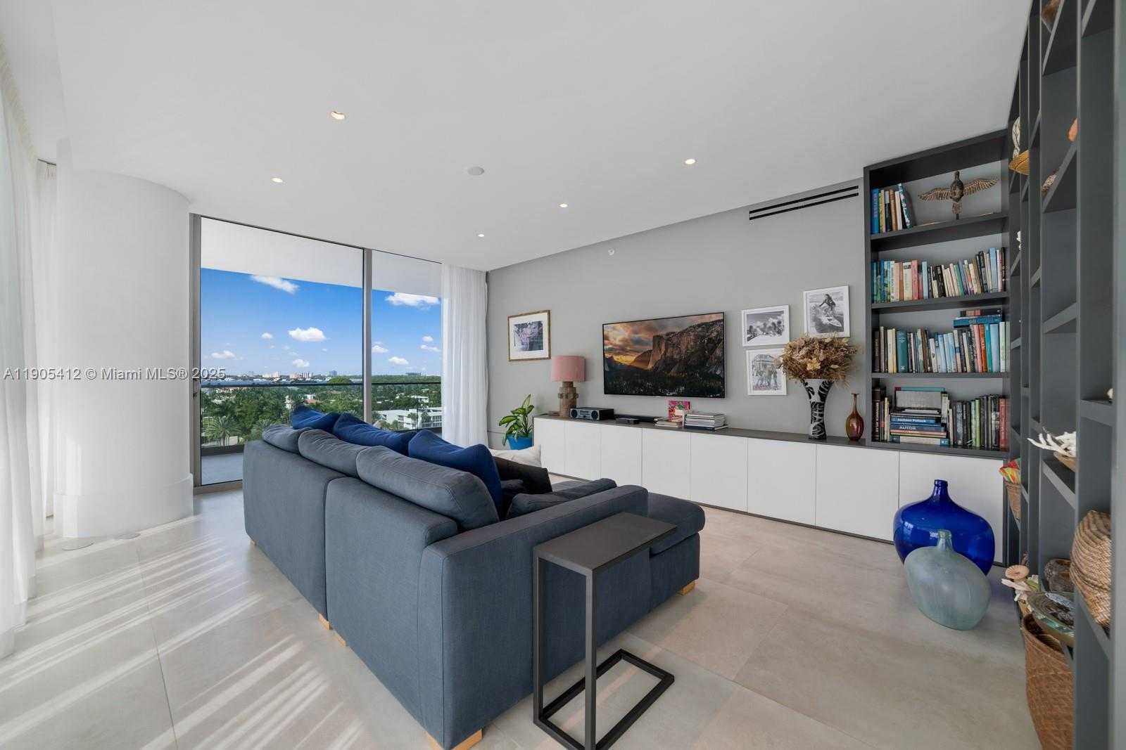 Small Image of 10201 COLLINS AVE #801, Bal Harbour Number 25