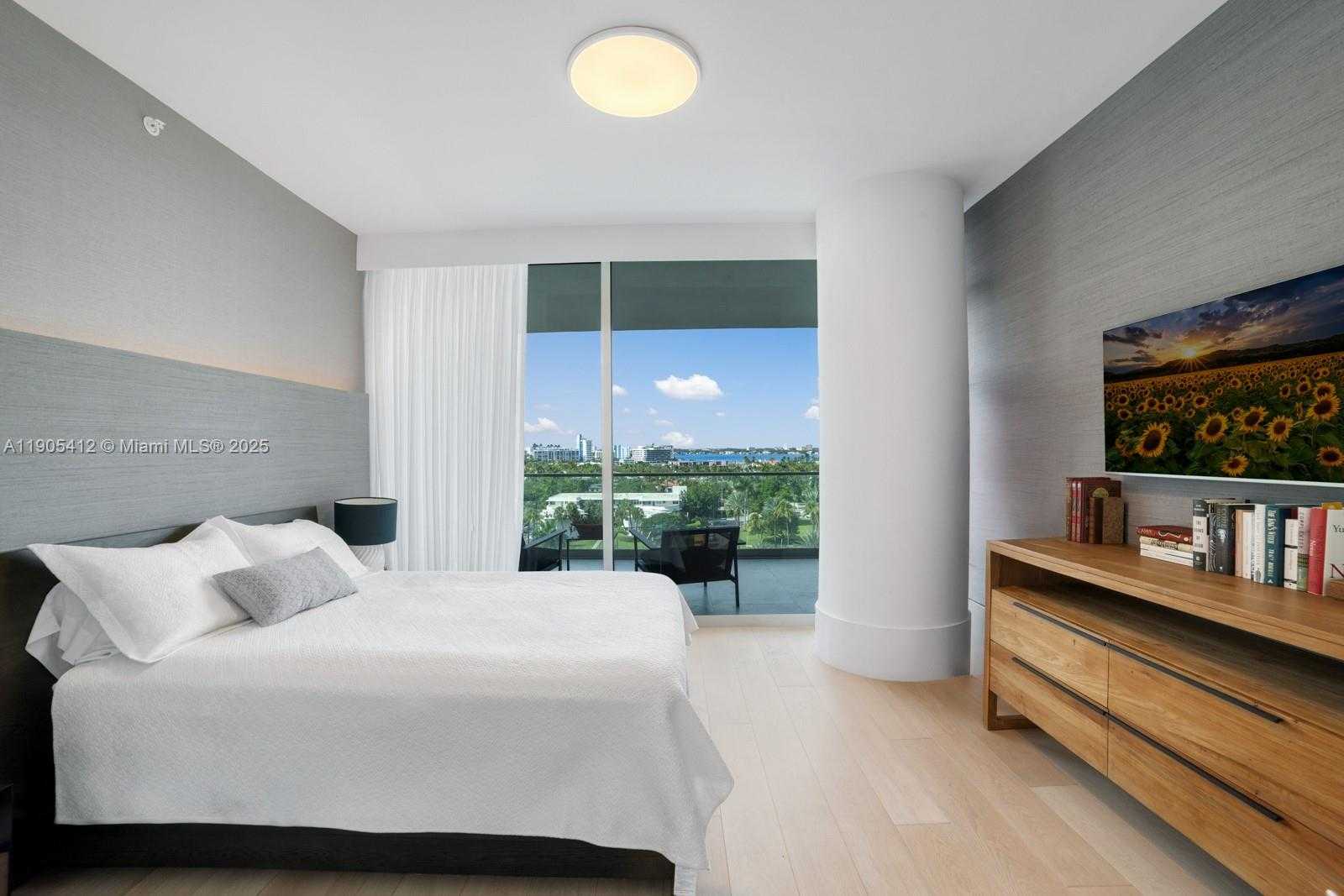Small Image of 10201 COLLINS AVE #801, Bal Harbour Number 29