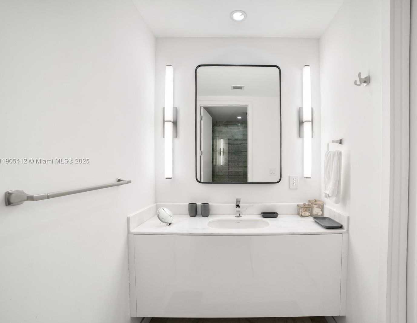 Small Image of 10201 COLLINS AVE #801, Bal Harbour Number 31