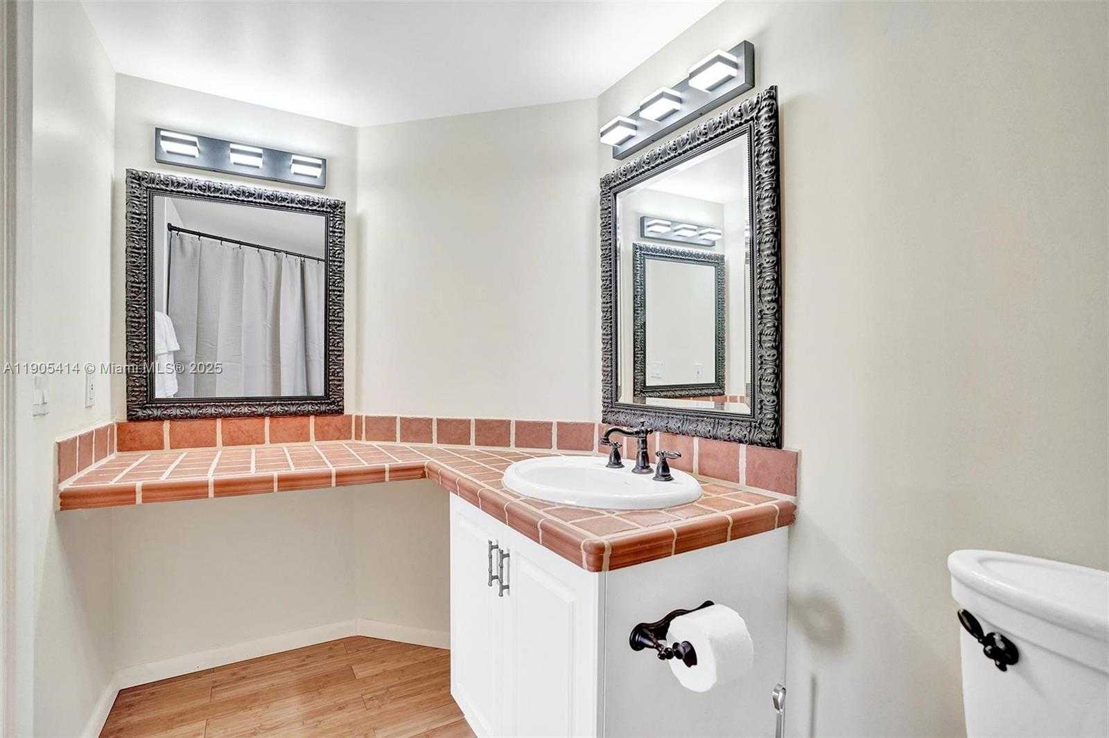 Small Image of 19877 EAST COUNTRY CLUB DR #3607, Aventura Number 23