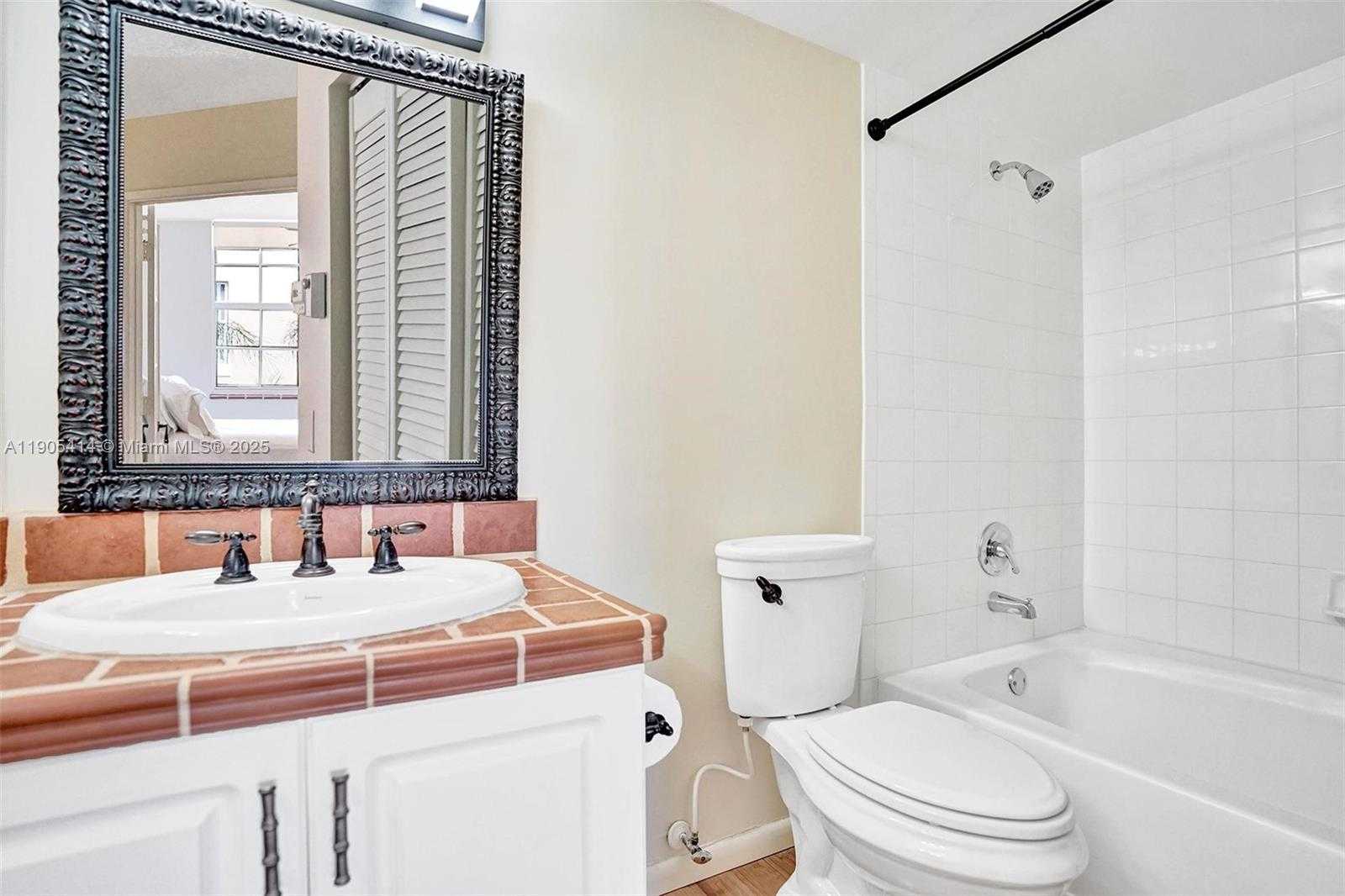 Small Image of 19877 EAST COUNTRY CLUB DR #3607, Aventura Number 24