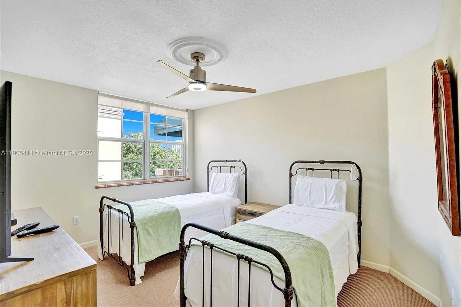 Small Image of 19877 EAST COUNTRY CLUB DR #3607, Aventura Number 29