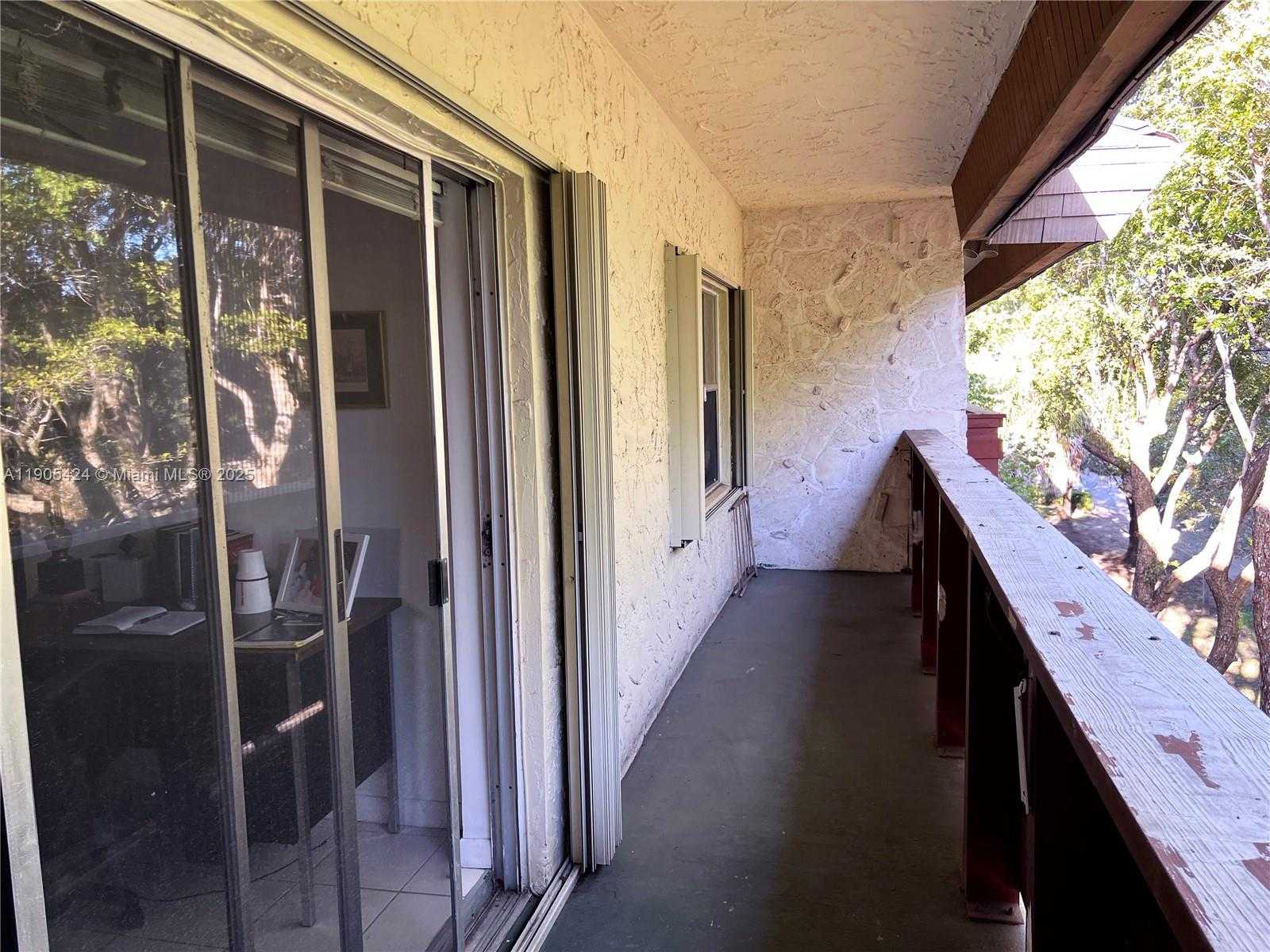 Small Image of 1205 MARIPOSA AVE #402, Coral Gables Number 12