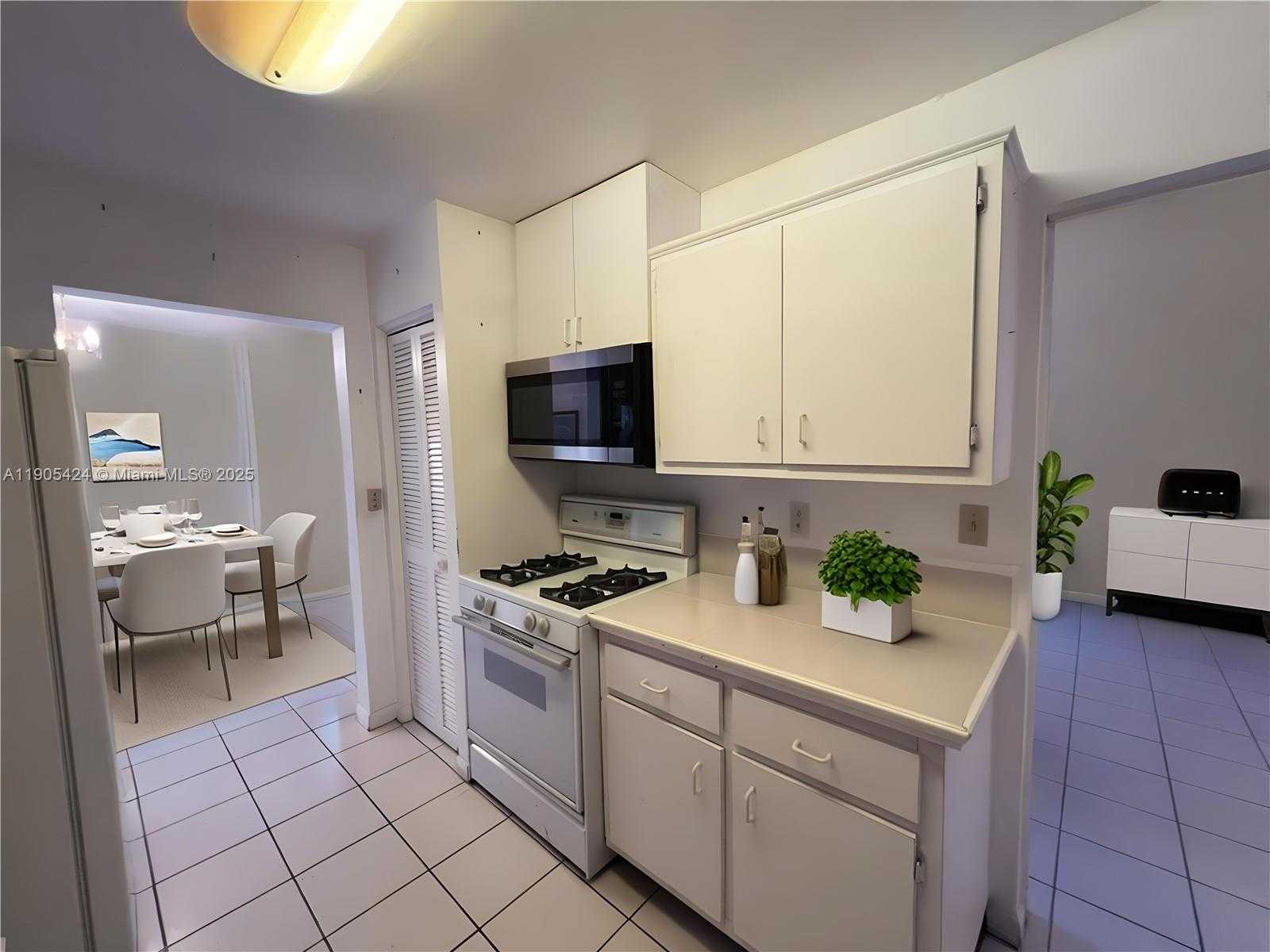 Small Image of 1205 MARIPOSA AVE #402, Coral Gables Number 6