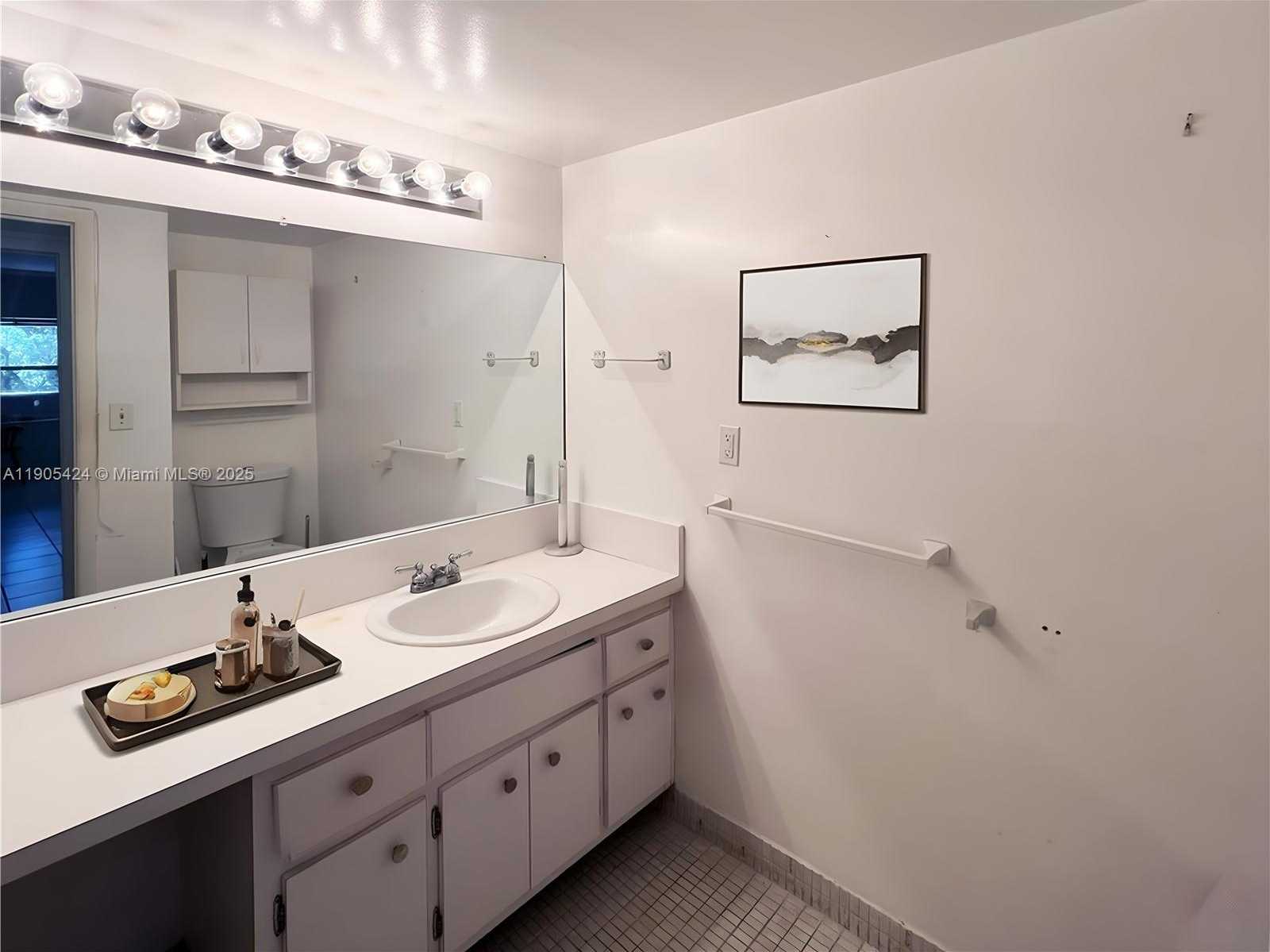 Small Image of 1205 MARIPOSA AVE #402, Coral Gables Number 7