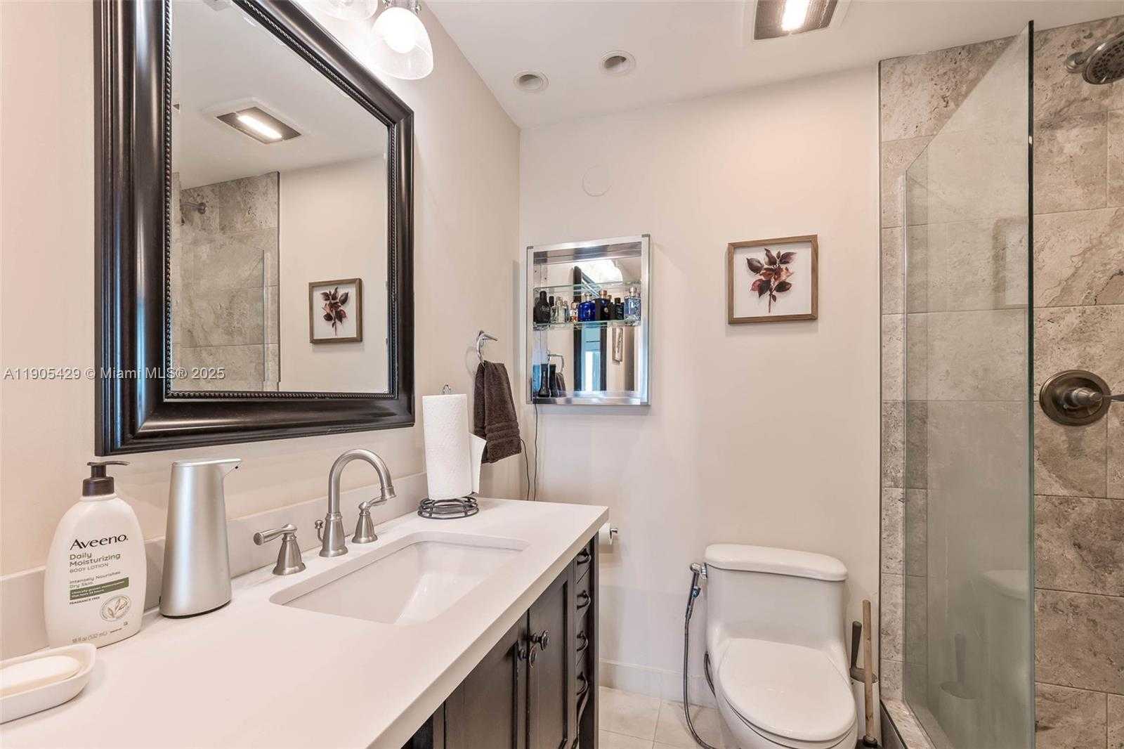 Small Image of 60 SOUTH WEST 13TH ST #3401, Miami Number 20