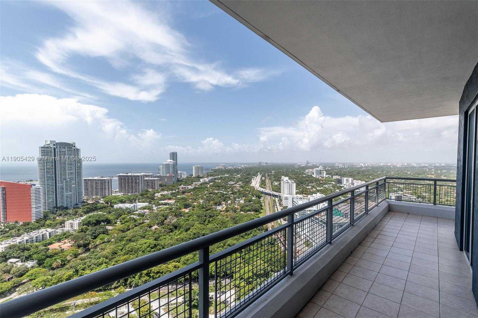 Small Image of 60 SOUTH WEST 13TH ST #3401, Miami Number 29