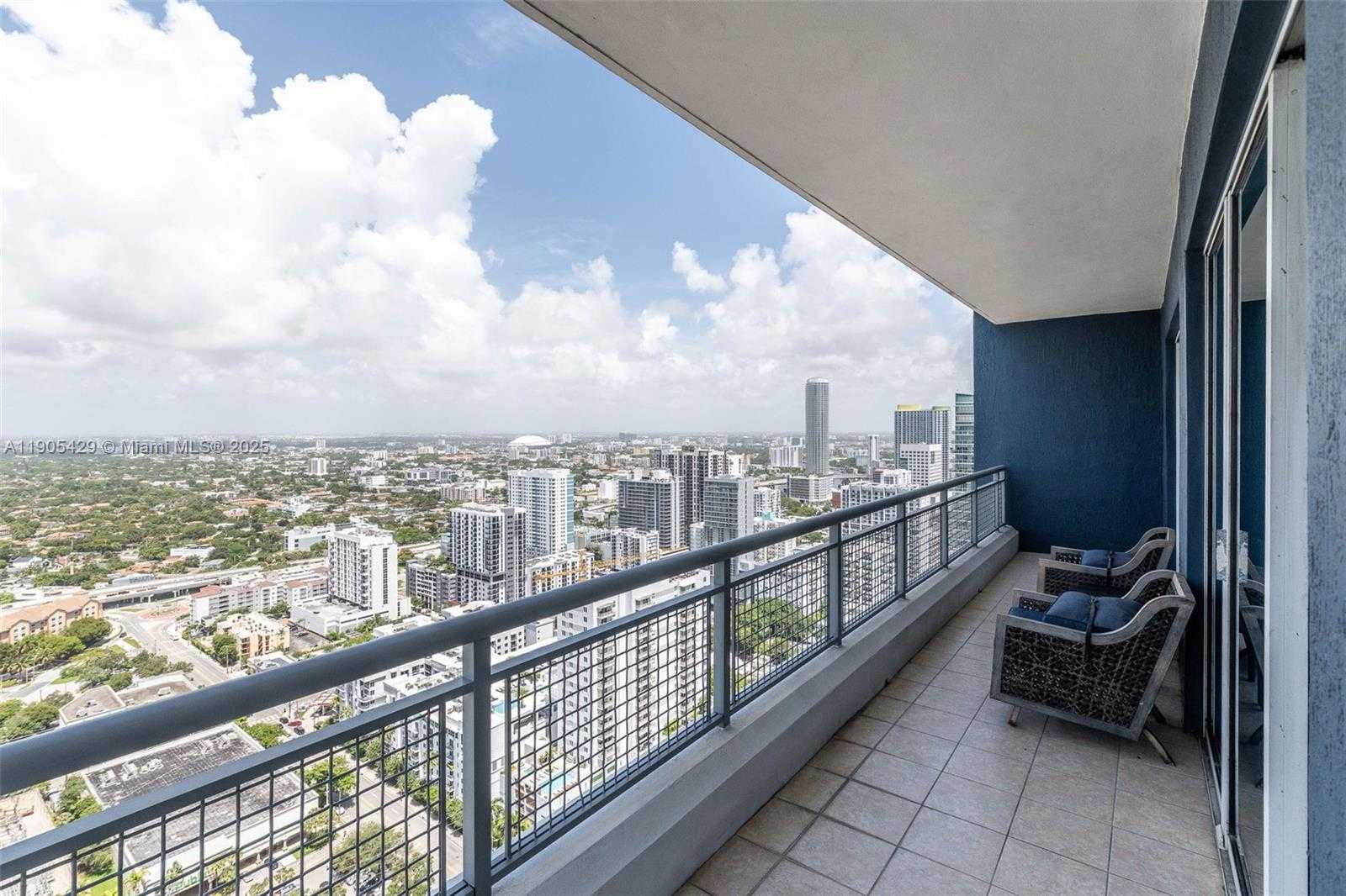 Small Image of 60 SOUTH WEST 13TH ST #3401, Miami Number 4