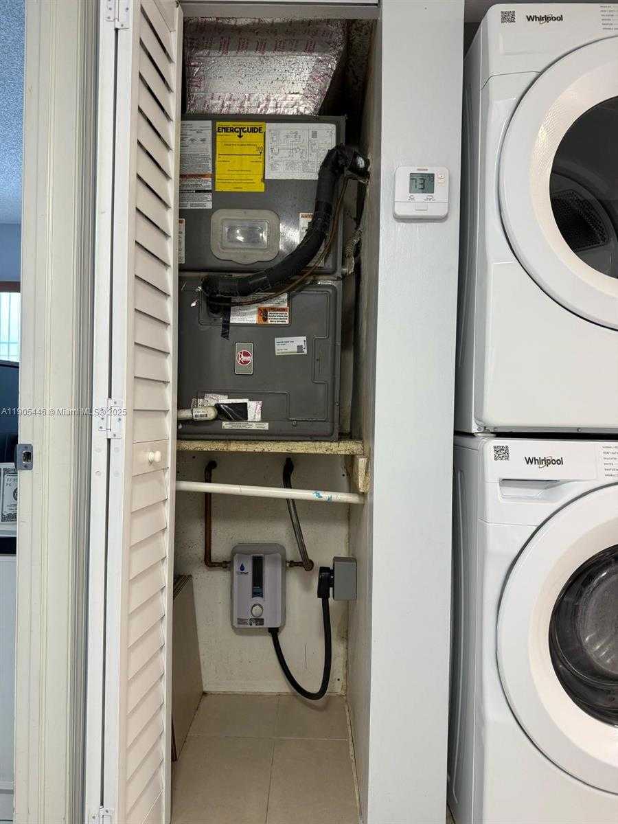 Small Image of 3041 WEST 76TH ST #B-103, Hialeah Number 12