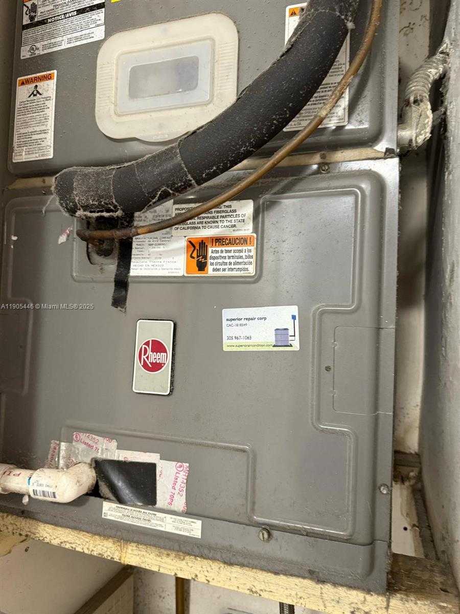 Small Image of 3041 WEST 76TH ST #B-103, Hialeah Number 14