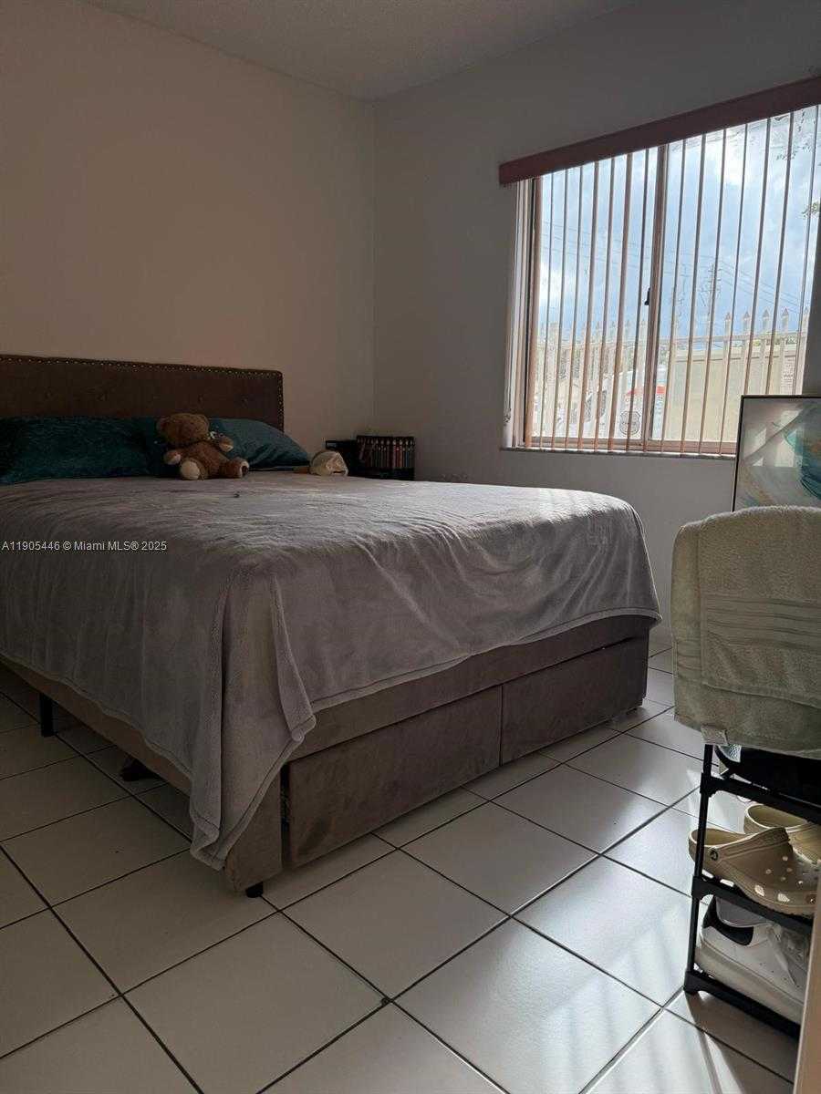 Small Image of 3041 WEST 76TH ST #B-103, Hialeah Number 9