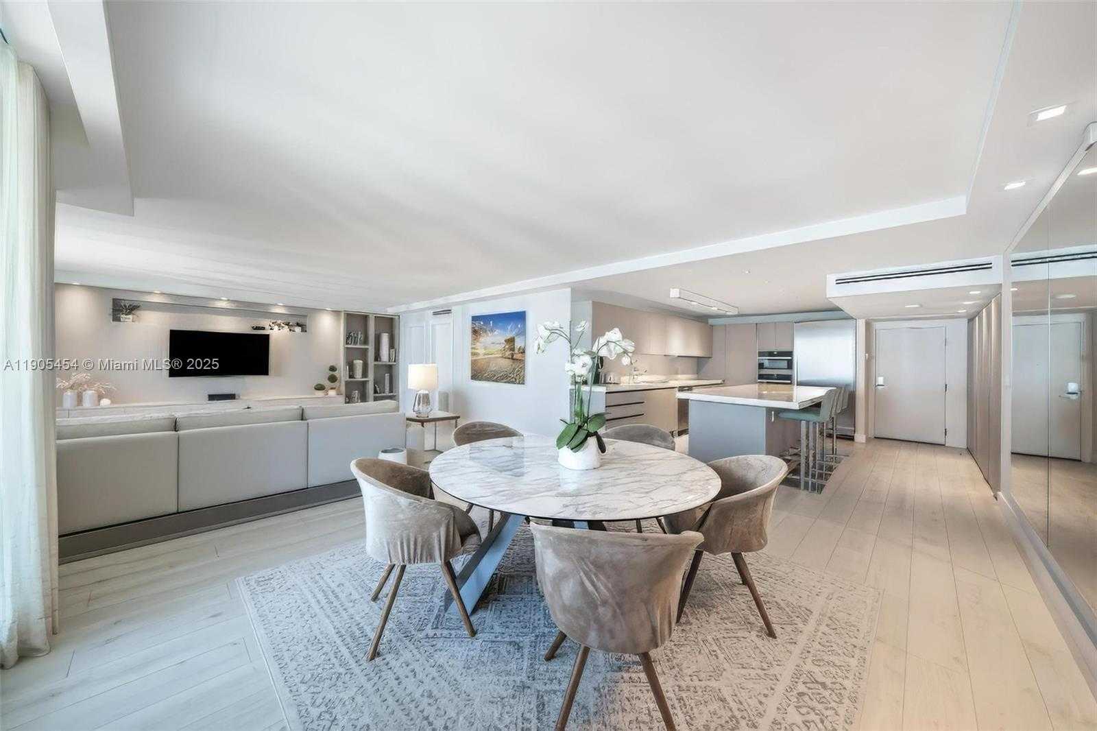 Small Image of 2301 COLLINS AVE #1414/1415, Miami Beach Number 15