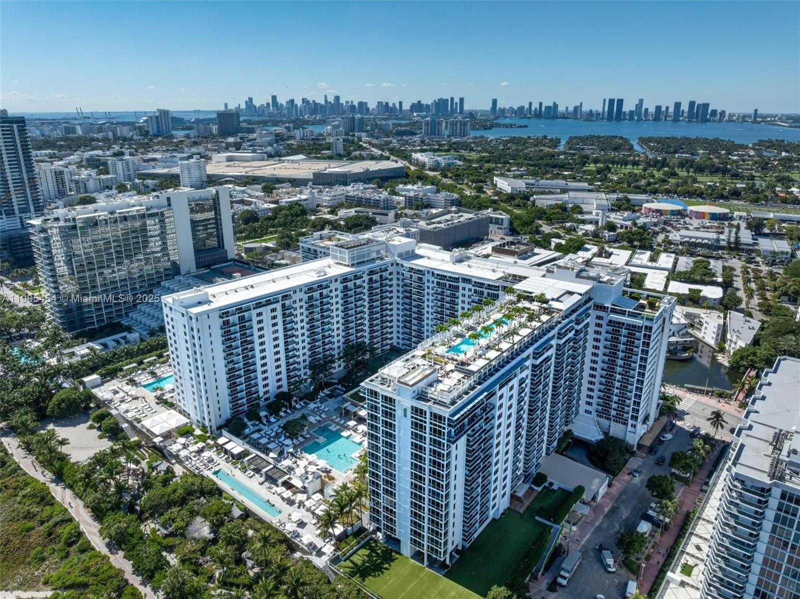 Small Image of 2301 COLLINS AVE #1414/1415, Miami Beach Number 22