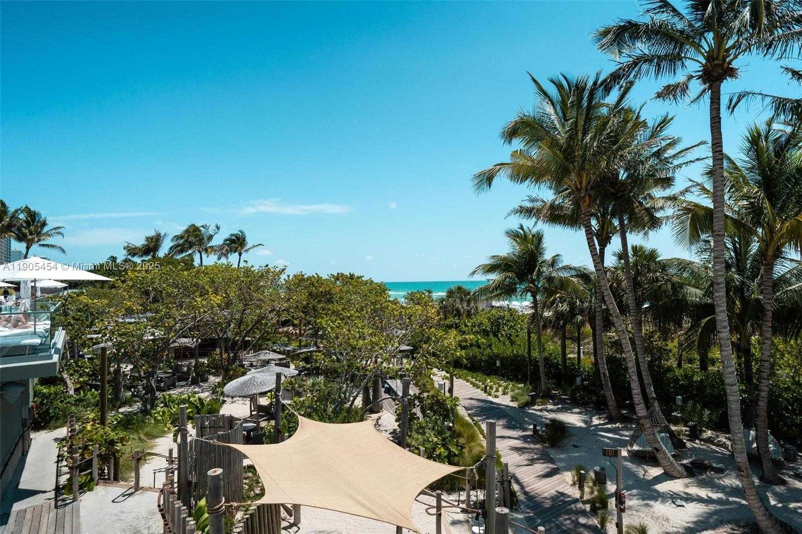 Small Image of 2301 COLLINS AVE #1414/1415, Miami Beach Number 32