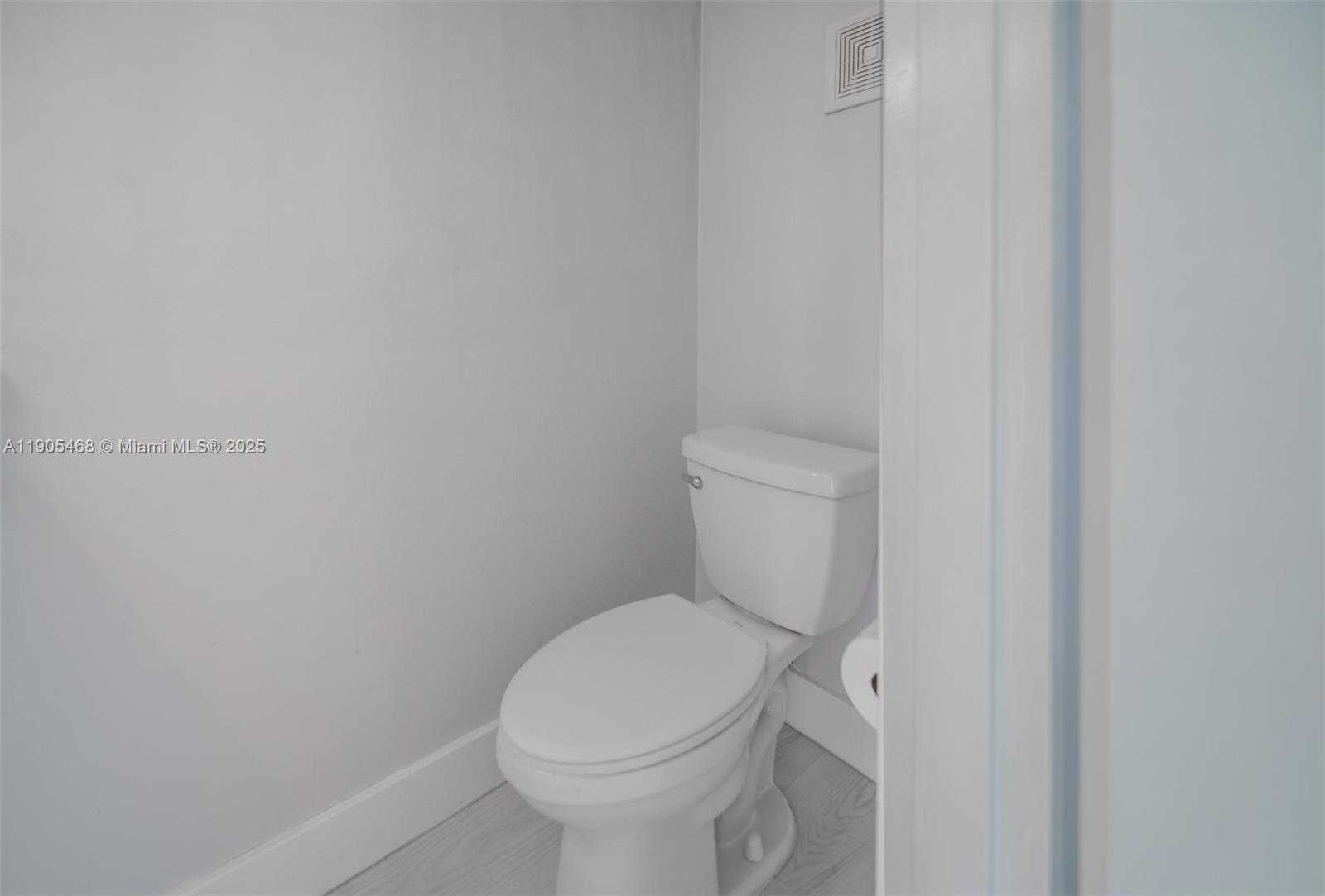 Small Image of 17800 ATLANTIC BLVD #PH9, Sunny Isles Beach Number 12