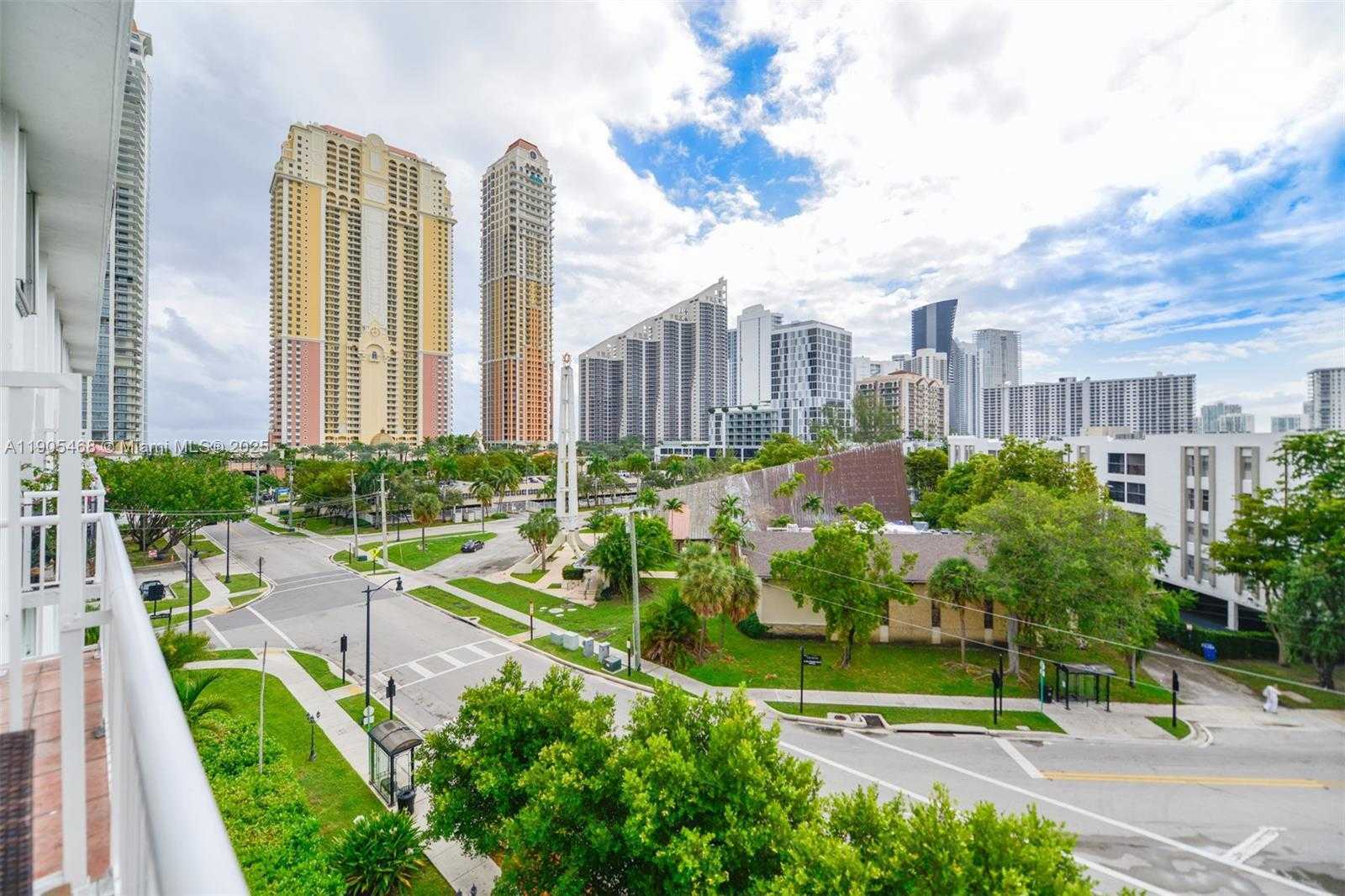 Small Image of 17800 ATLANTIC BLVD #PH9, Sunny Isles Beach Number 22