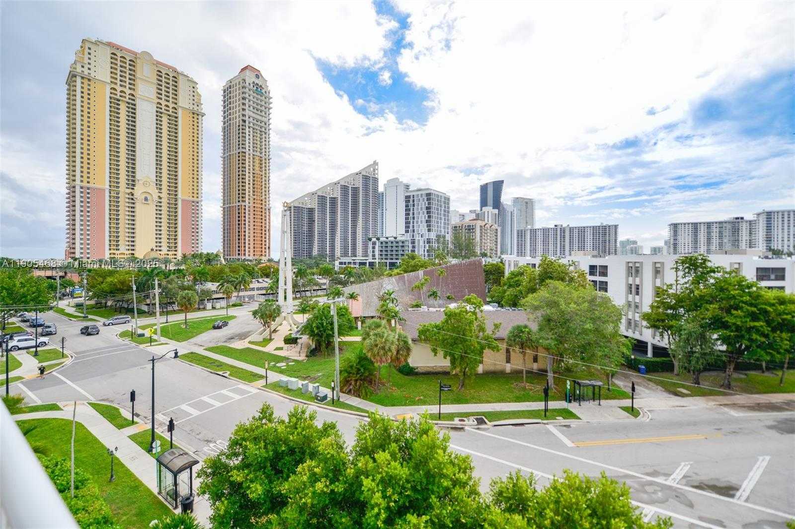 Small Image of 17800 ATLANTIC BLVD #PH9, Sunny Isles Beach Number 24