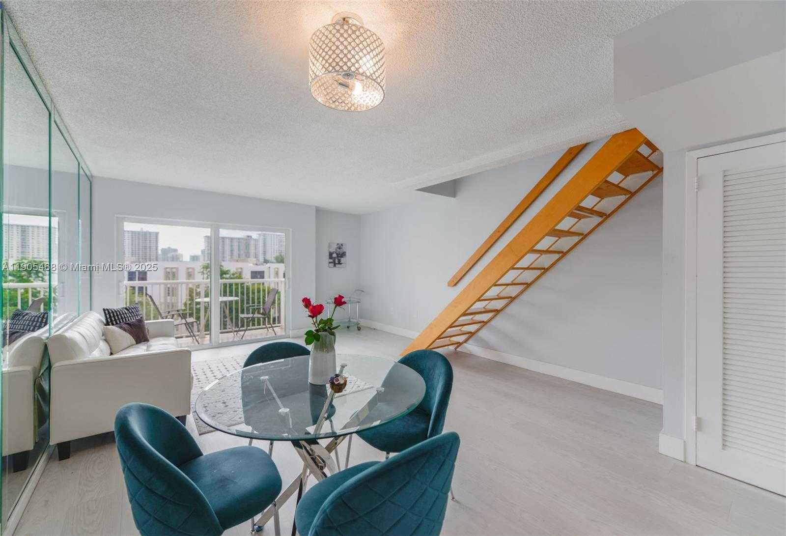 Small Image of 17800 ATLANTIC BLVD #PH9, Sunny Isles Beach Number 3