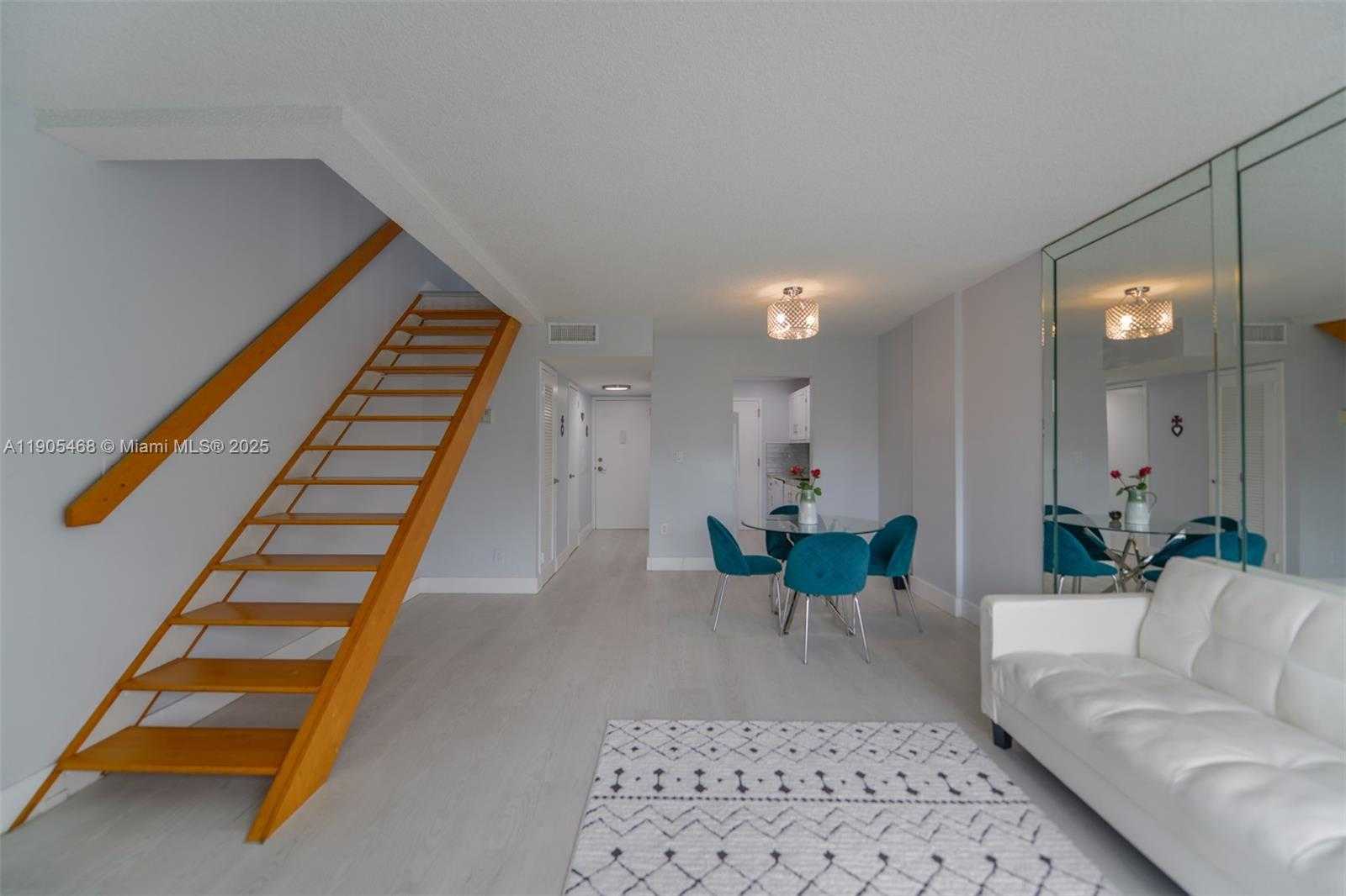 Small Image of 17800 ATLANTIC BLVD #PH9, Sunny Isles Beach Number 5