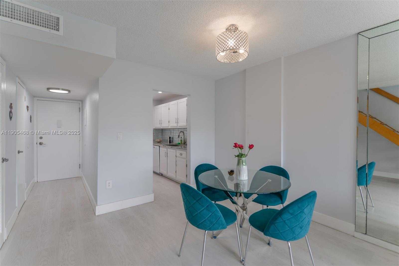 Small Image of 17800 ATLANTIC BLVD #PH9, Sunny Isles Beach Number 6