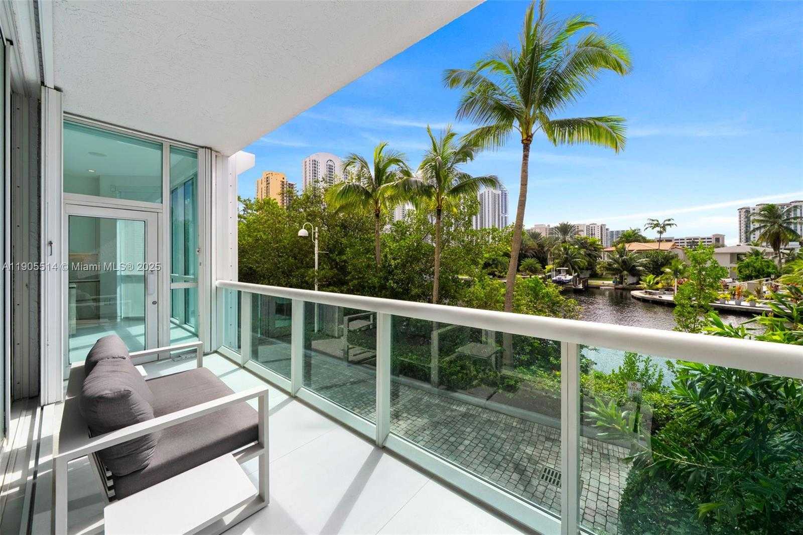 Small Image of 16500 COLLINS AVE #TH-8, Sunny Isles Beach Number 22