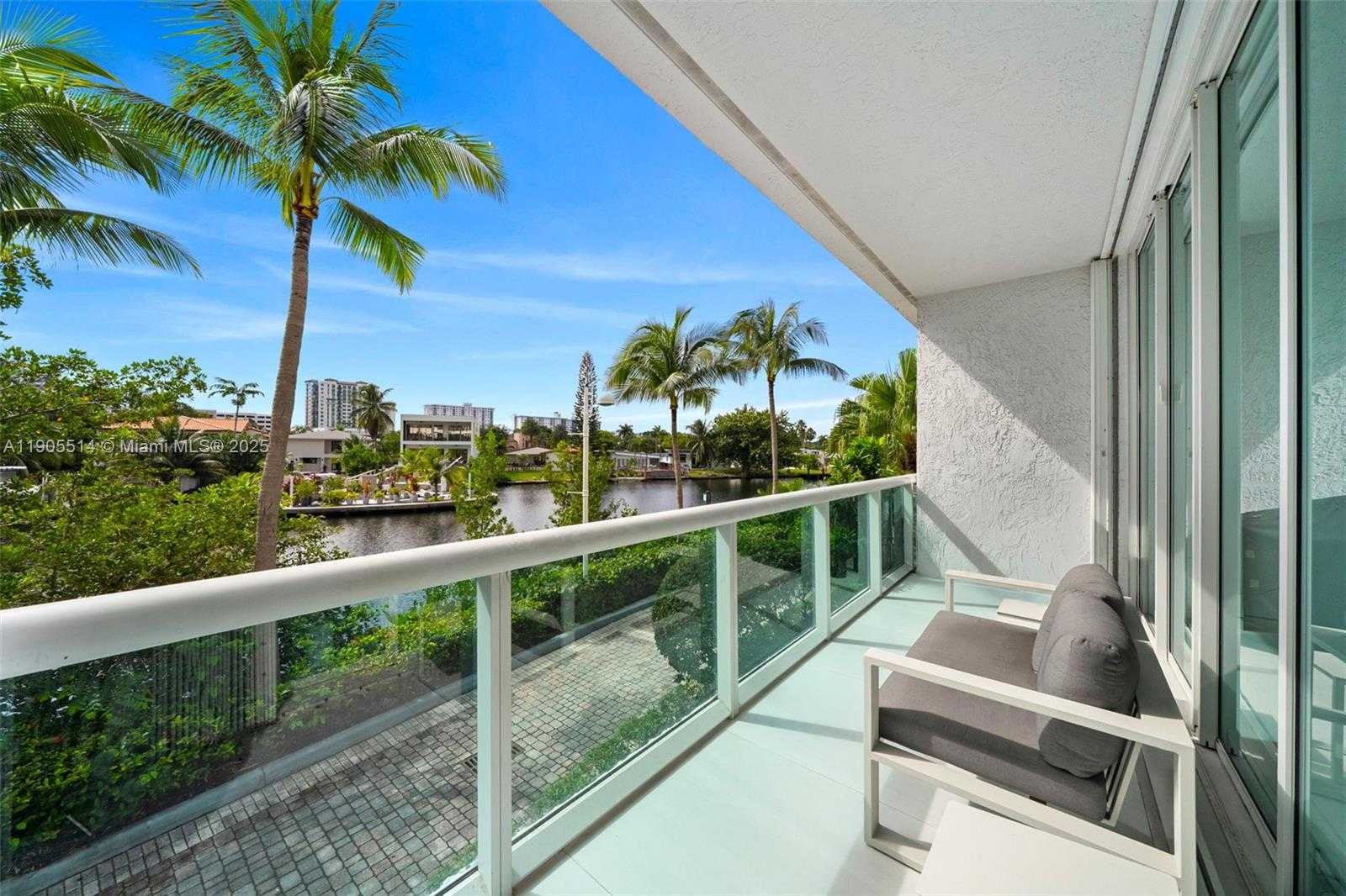 Small Image of 16500 COLLINS AVE #TH-8, Sunny Isles Beach Number 23