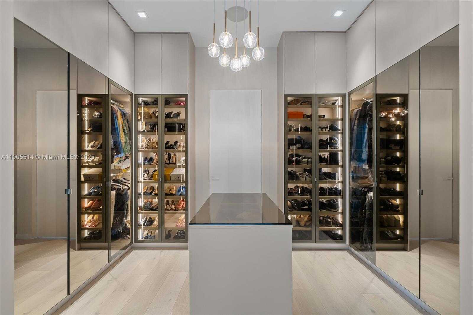 Small Image of 16500 COLLINS AVE #TH-8, Sunny Isles Beach Number 27