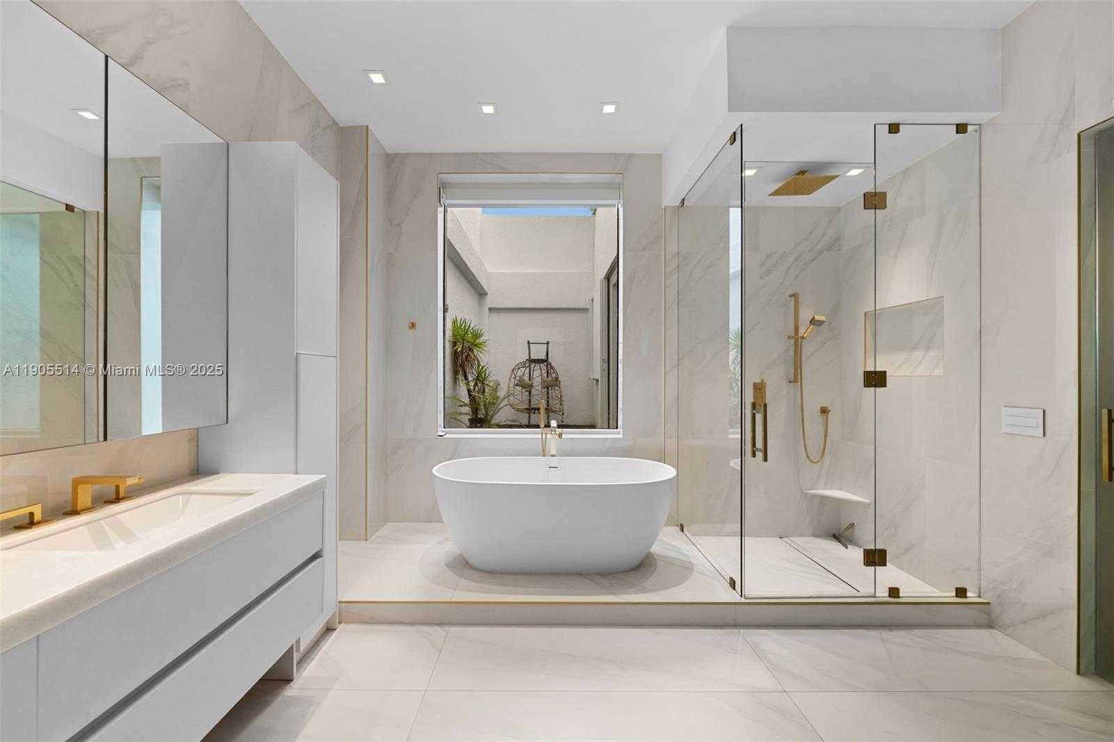 Small Image of 16500 COLLINS AVE #TH-8, Sunny Isles Beach Number 28