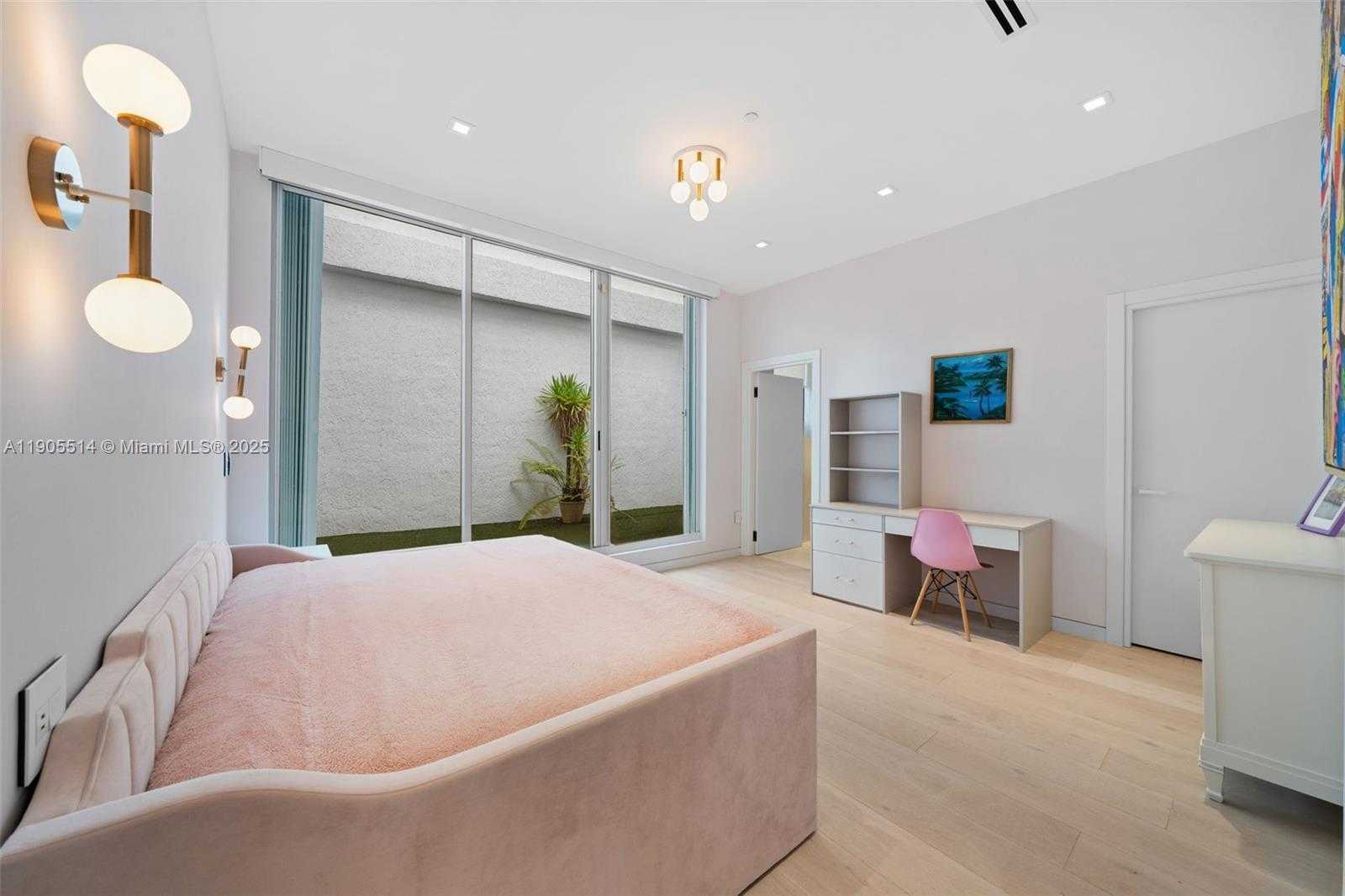 Small Image of 16500 COLLINS AVE #TH-8, Sunny Isles Beach Number 35