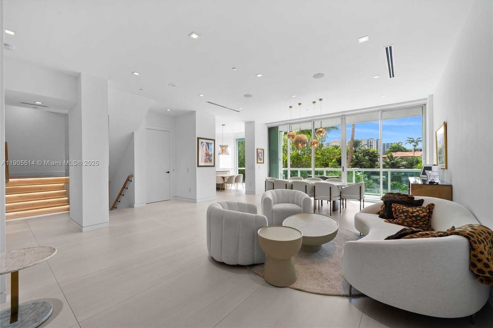 Small Image of 16500 COLLINS AVE #TH-8, Sunny Isles Beach Number 4