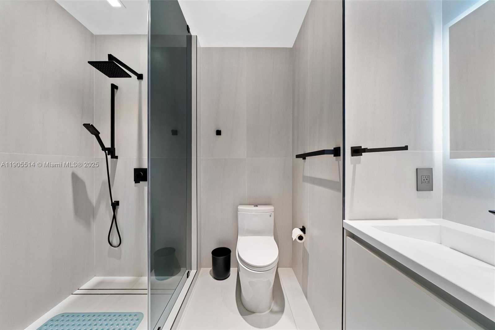 Small Image of 16500 COLLINS AVE #TH-8, Sunny Isles Beach Number 43