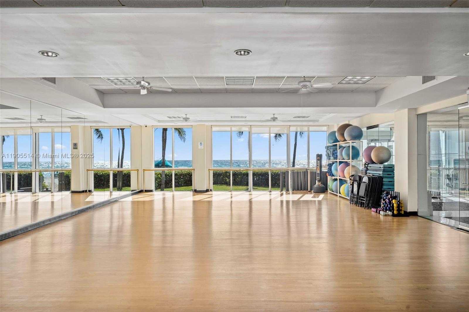 Small Image of 16500 COLLINS AVE #TH-8, Sunny Isles Beach Number 53