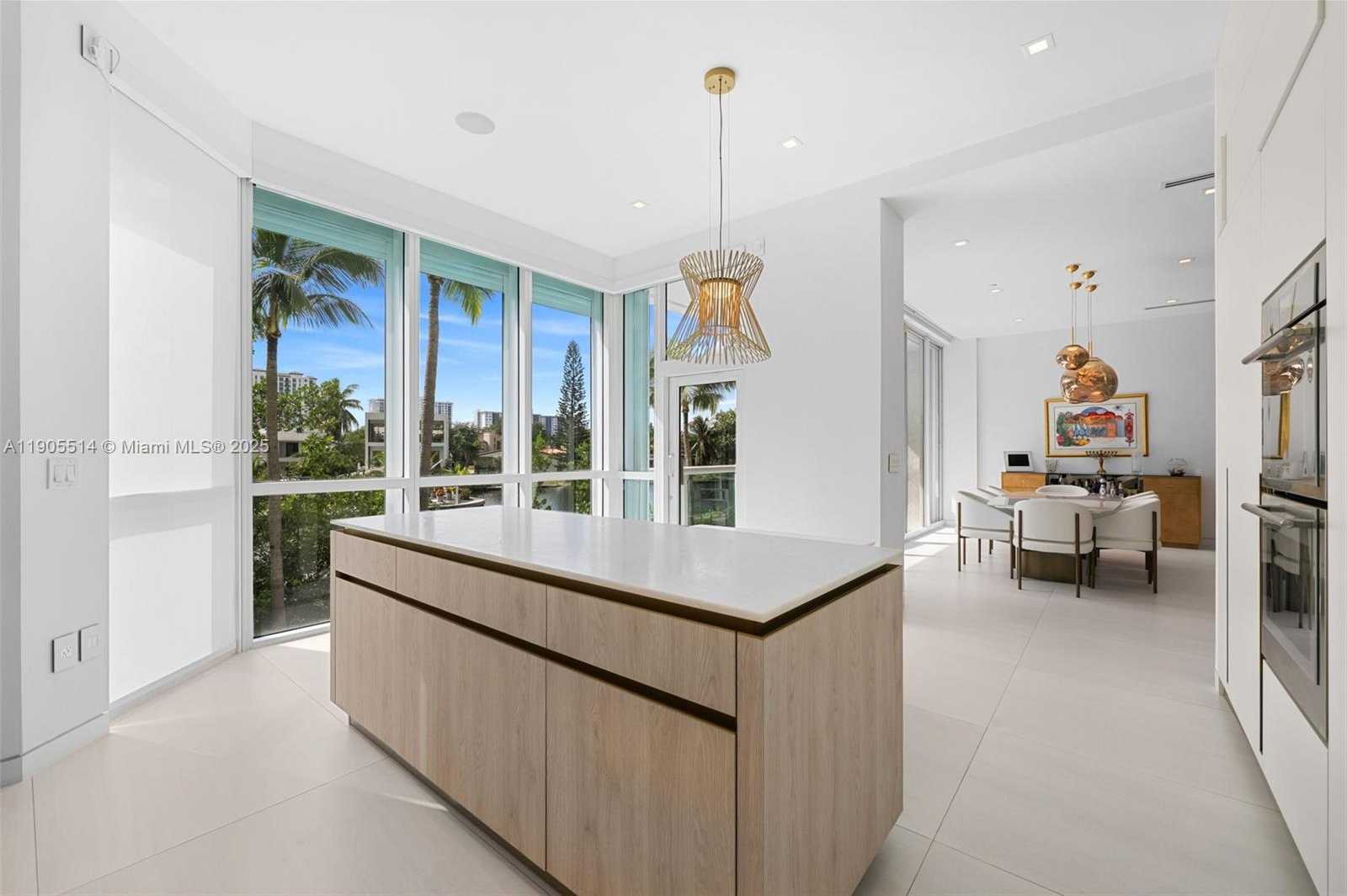 Small Image of 16500 COLLINS AVE #TH-8, Sunny Isles Beach Number 7