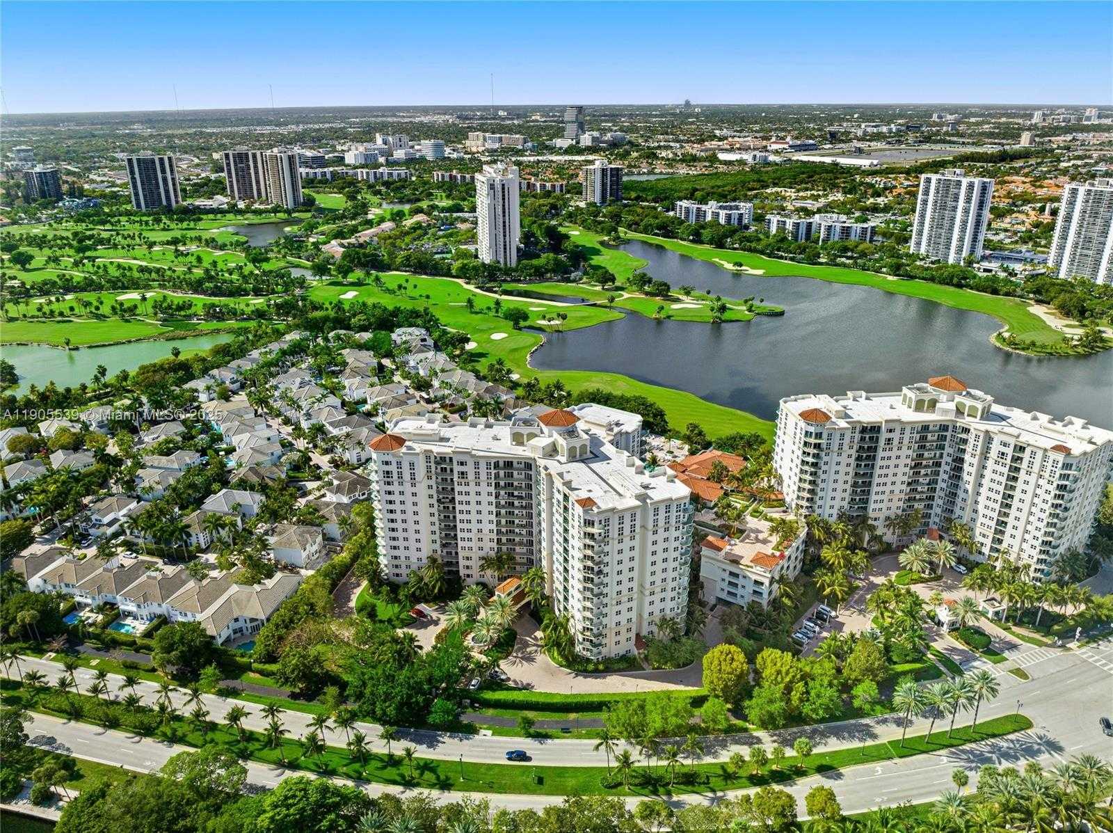 Small Image of 19900 EAST COUNTRY CLUB DR #310, Aventura Number 2