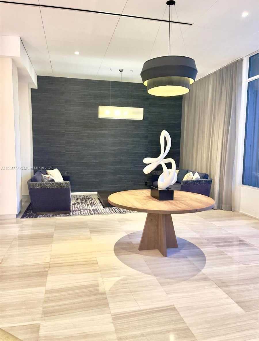 Small Image of 100 BAYVIEW DR #412, Sunny Isles Beach Number 16