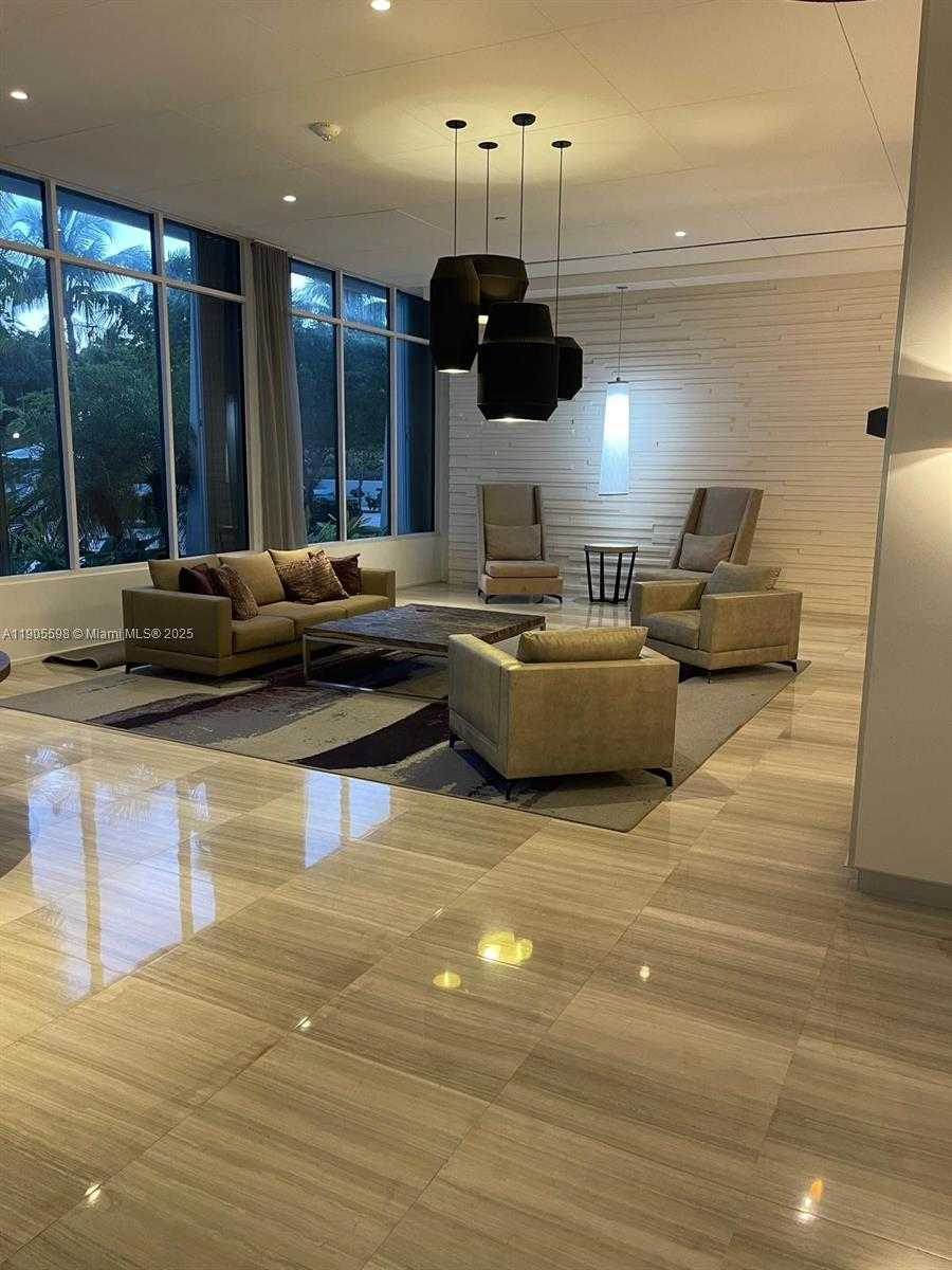 Small Image of 100 BAYVIEW DR #412, Sunny Isles Beach Number 17