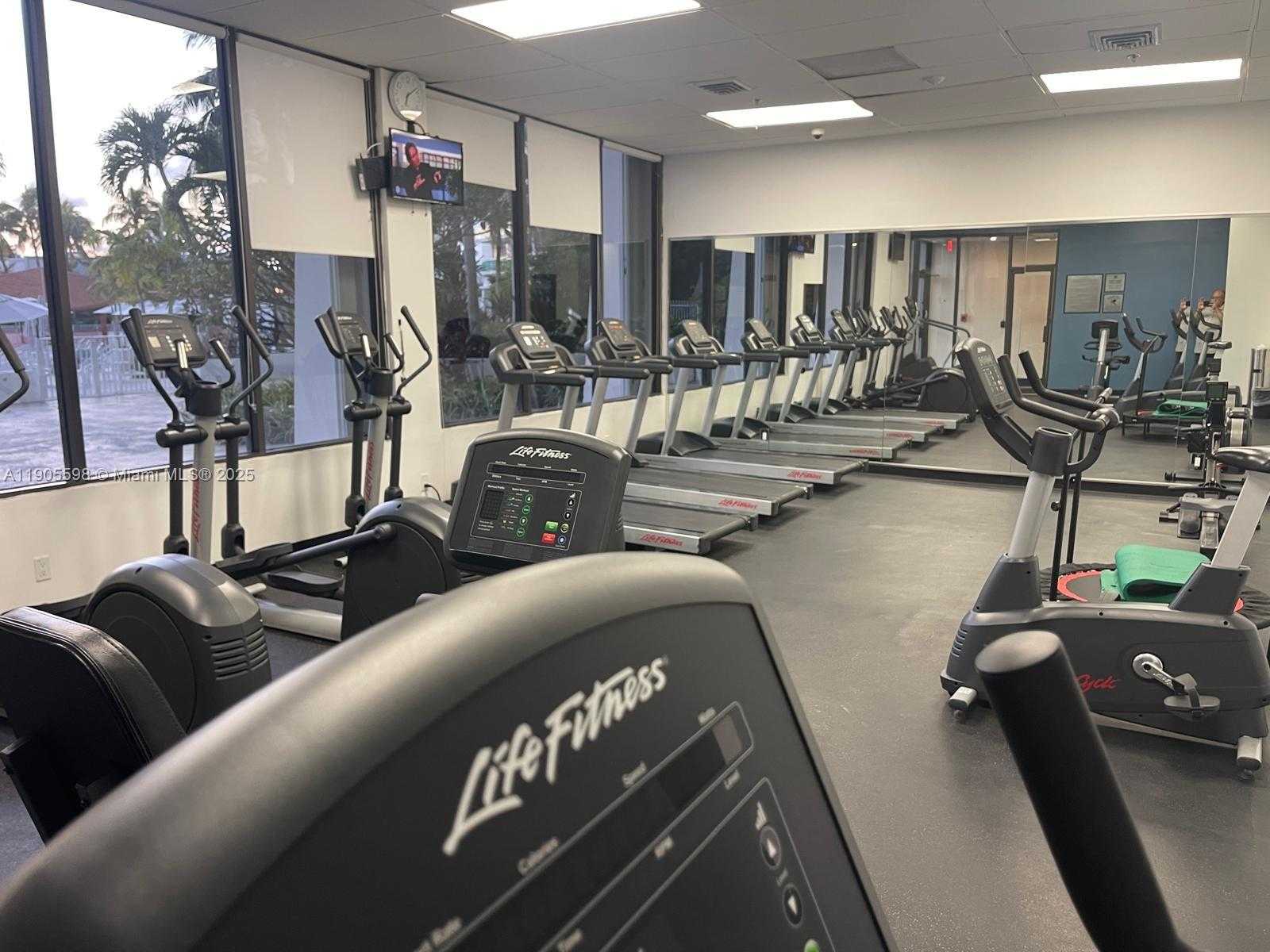 Small Image of 100 BAYVIEW DR #412, Sunny Isles Beach Number 21